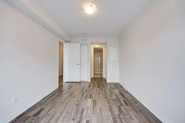 1460 Whites Rd #318, Pickering 5