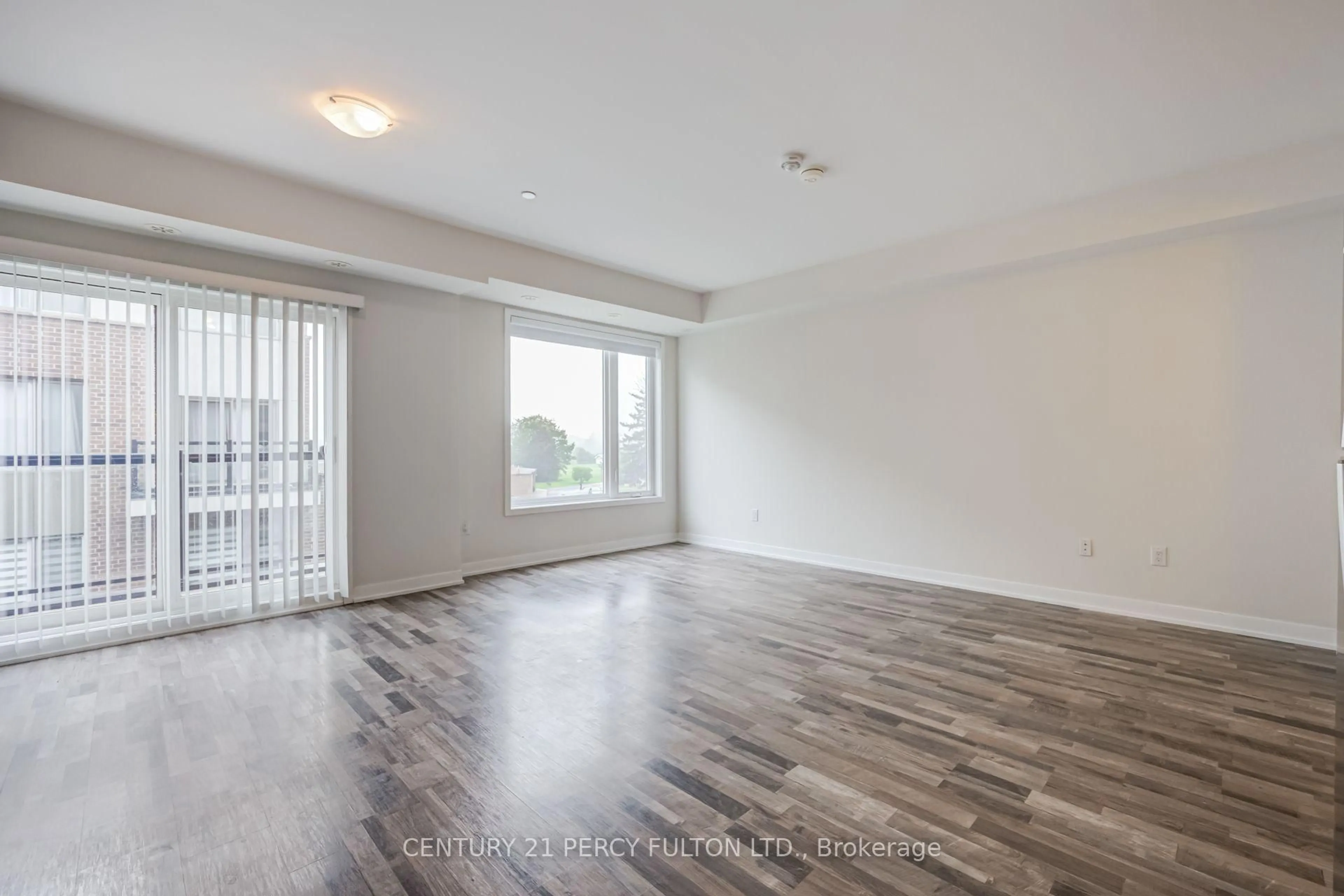 A pic of a room for 1460 Whites Rd #318, Pickering Ontario L1V 0E8