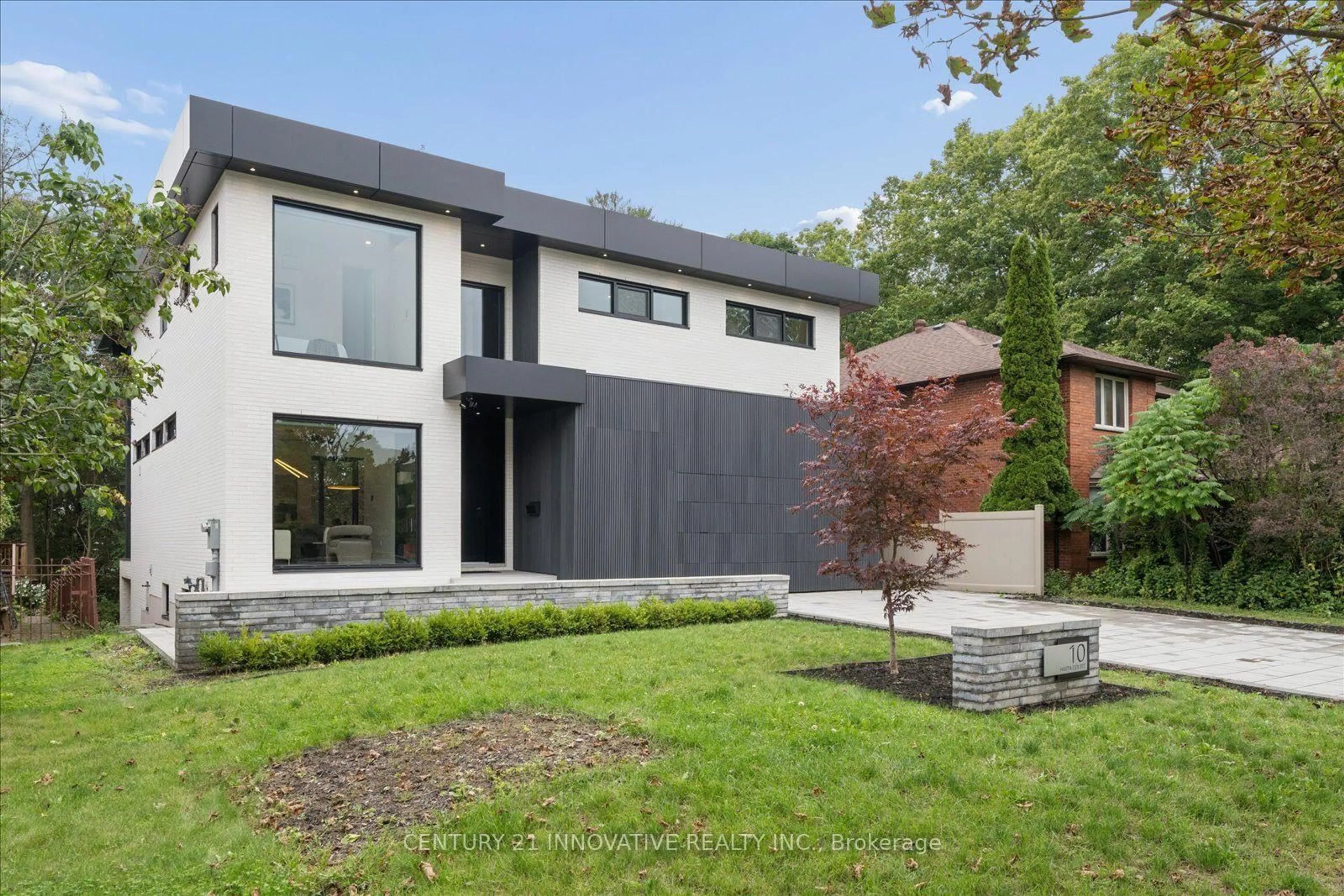 Home with brick exterior material, street for 10 Haida Crt, Toronto Ontario M1C 3L1