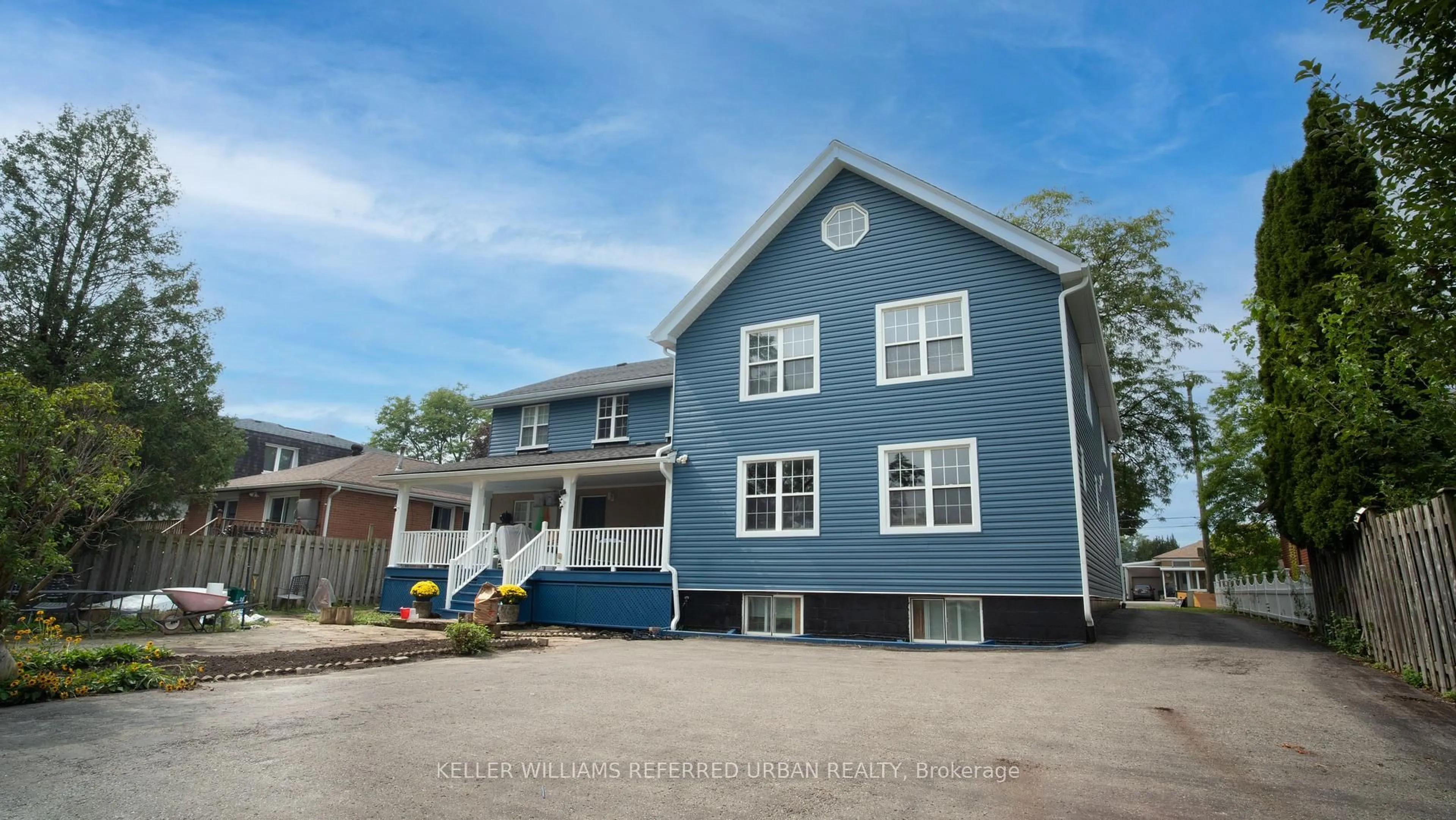 Home with vinyl exterior material, building for 1211 Pharmacy Ave, Toronto Ontario M1R 2H8