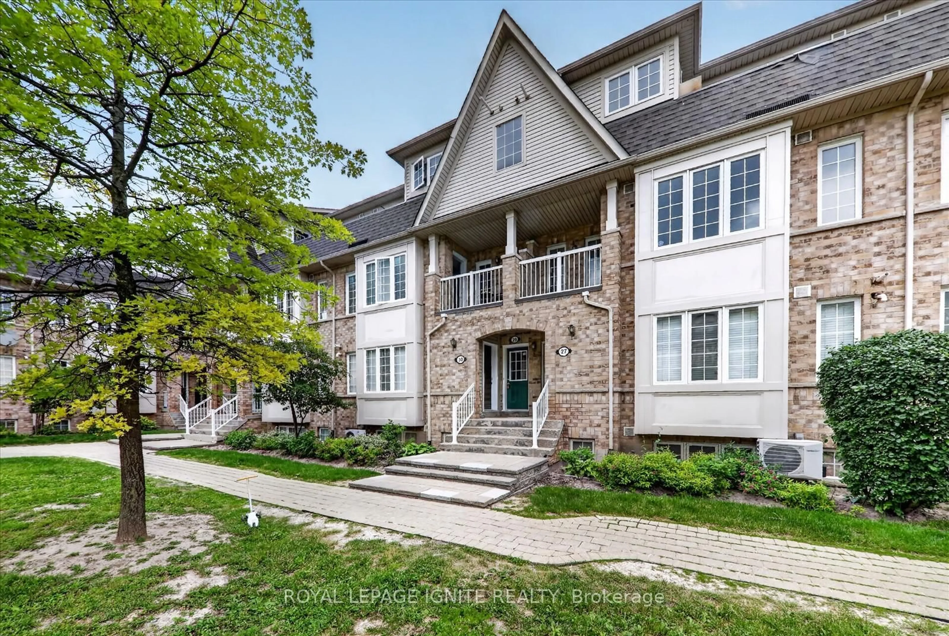 Home with brick exterior material, street for 42 Pinery Tr #29, Toronto Ontario M1B 6H9