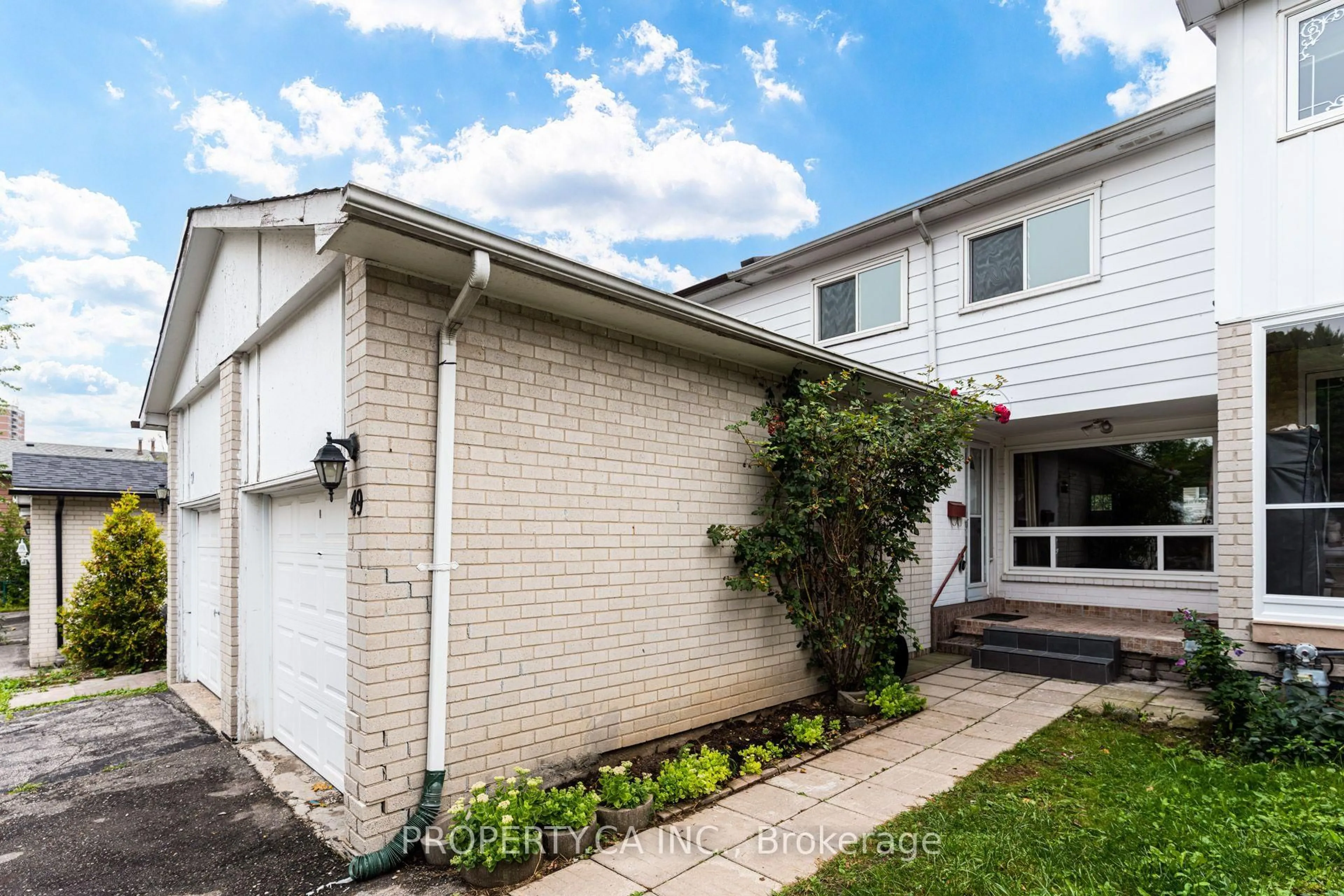 Home with brick exterior material, street for 49 Whiteleas Ave, Toronto Ontario M1B 1W8