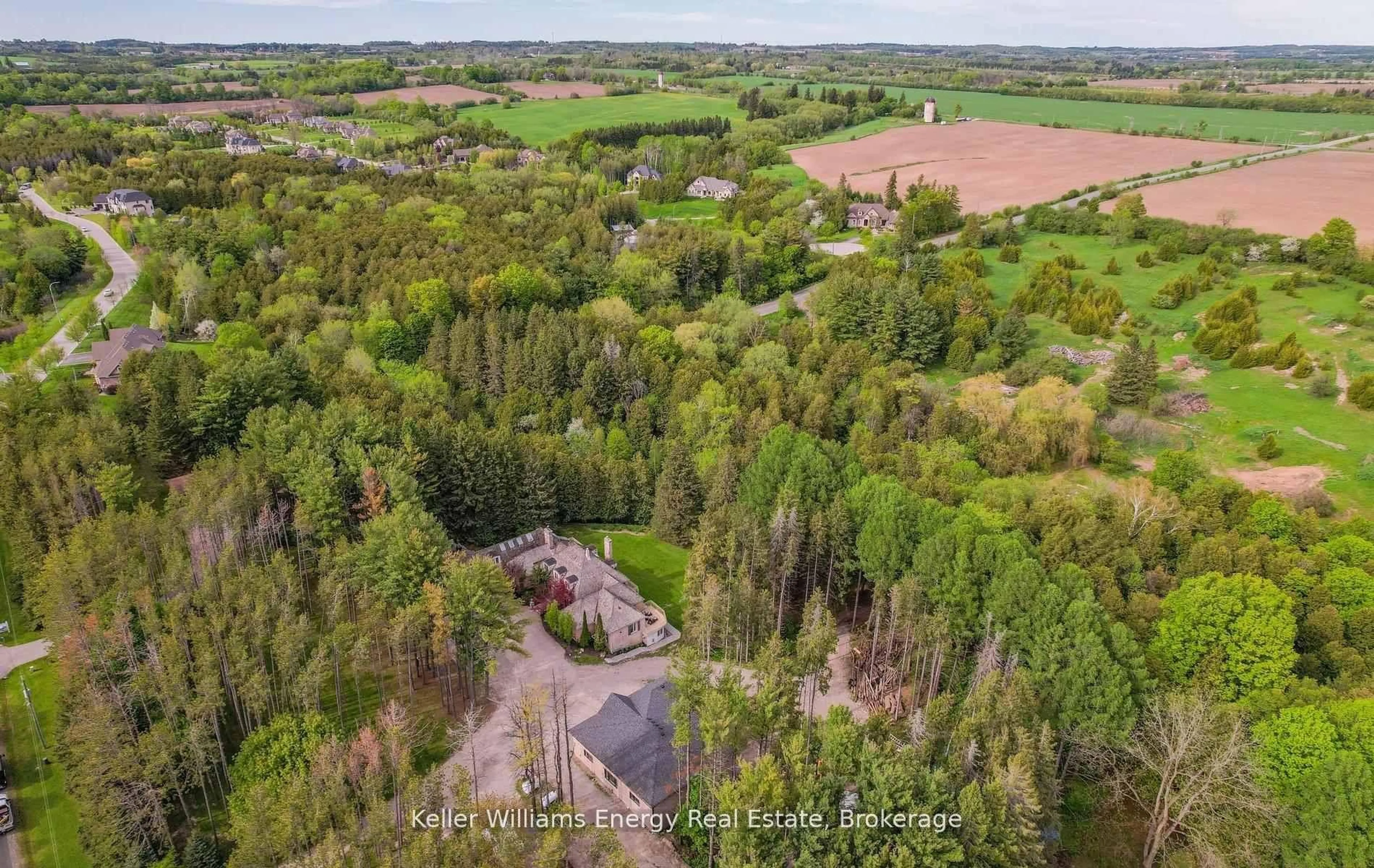 A pic from outside/outdoor area/front of a property/back of a property/a pic from drone, forest/trees view for 7925 Cedarbrook Tr, Whitby Ontario L1M 1L9
