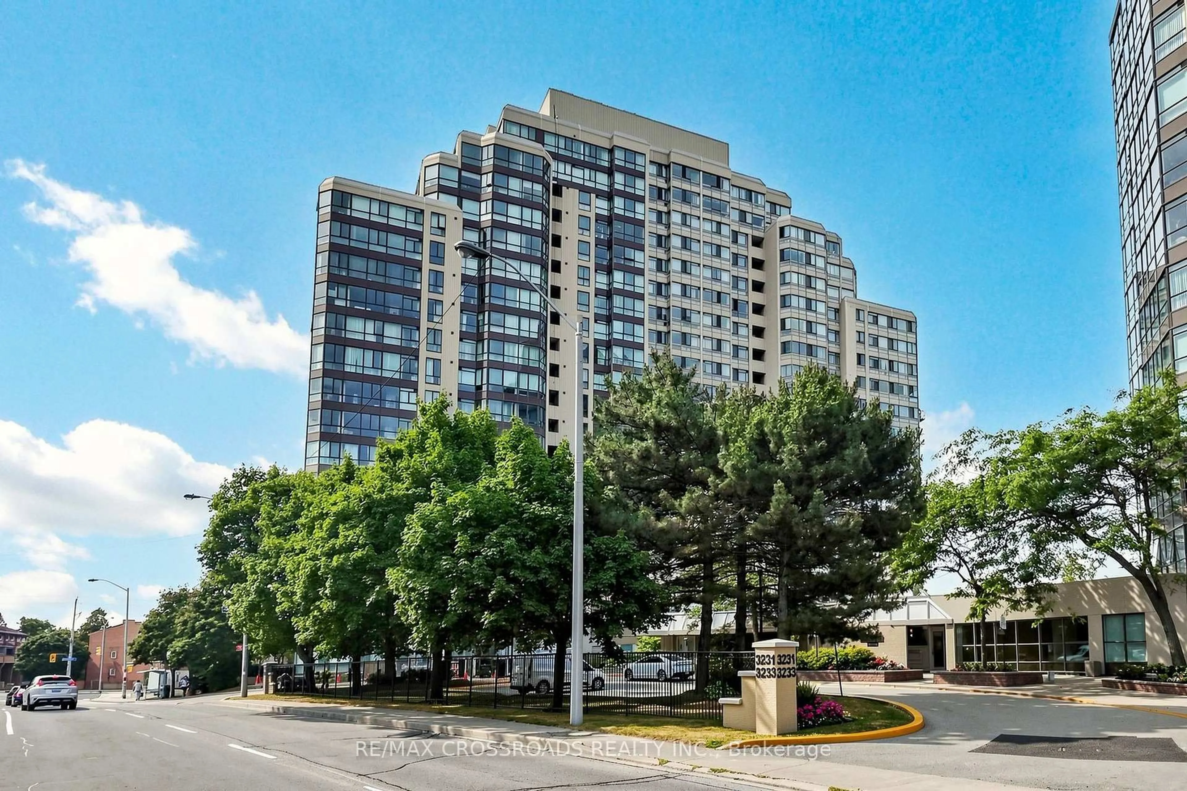Unknown for 3233 Eglinton Ave #511, Toronto Ontario M1J 3N6