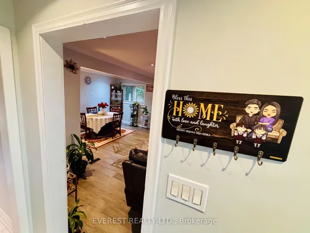 130 Portsdown Rd, Toronto 5