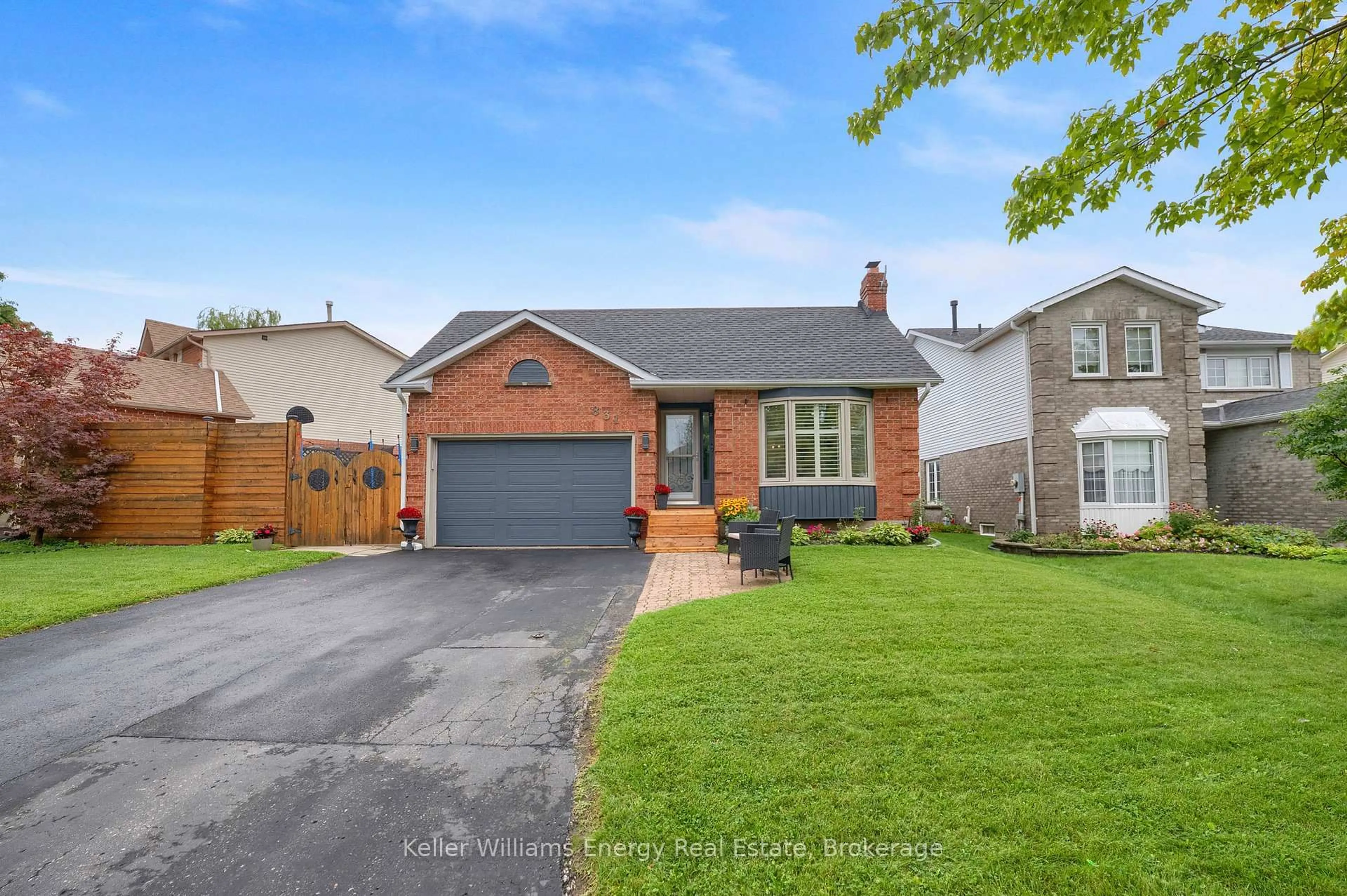 Home with brick exterior material, street for 831 Lavis St, Oshawa Ontario L1K 1W8
