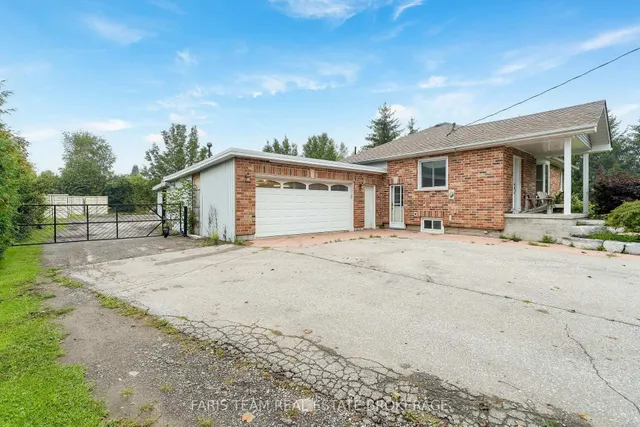 2656 Rundle Rd, Clarington 3