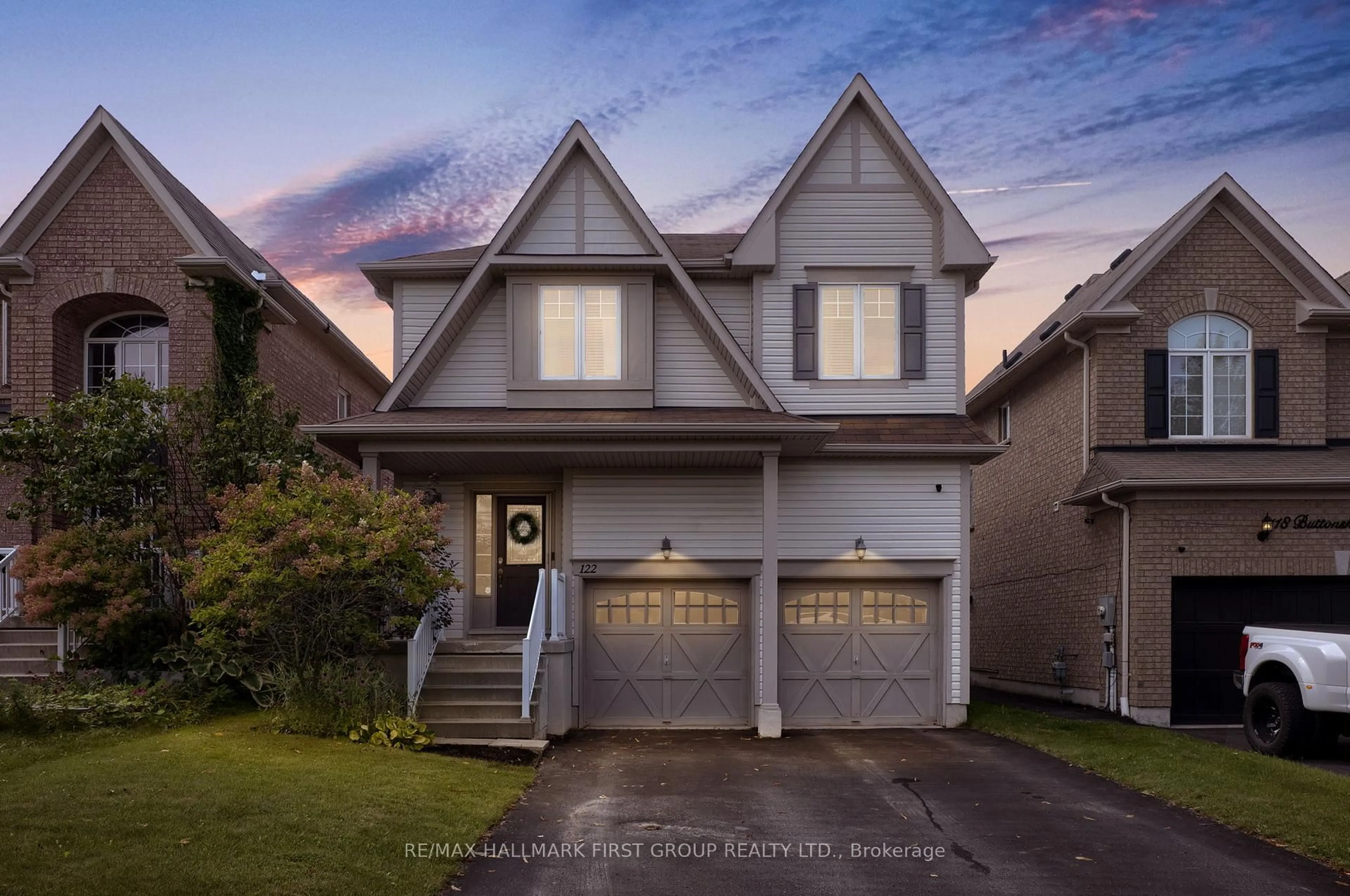Home with vinyl exterior material, street for 122 Buttonshaw St, Clarington Ontario L1C 0J7