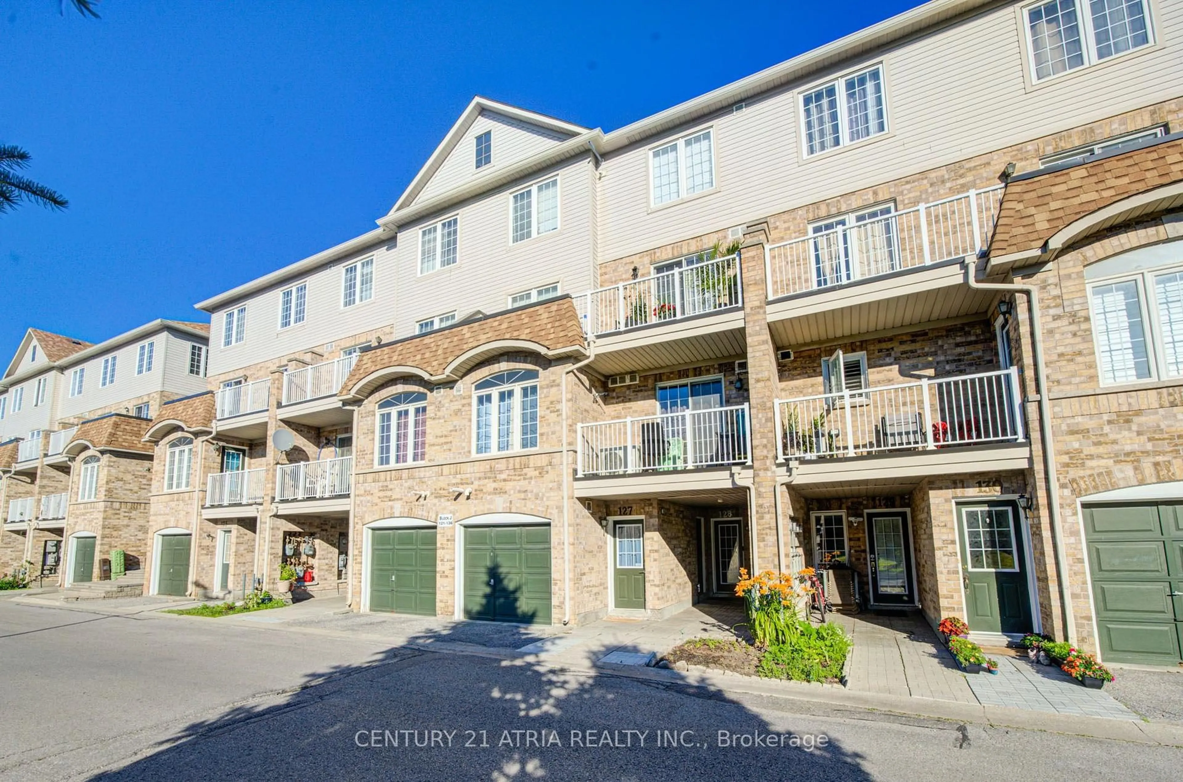 A pic from outside/outdoor area/front of a property/back of a property/a pic from drone, street for 200 Mclevin Ave #127, Toronto Ontario M1B 6C6