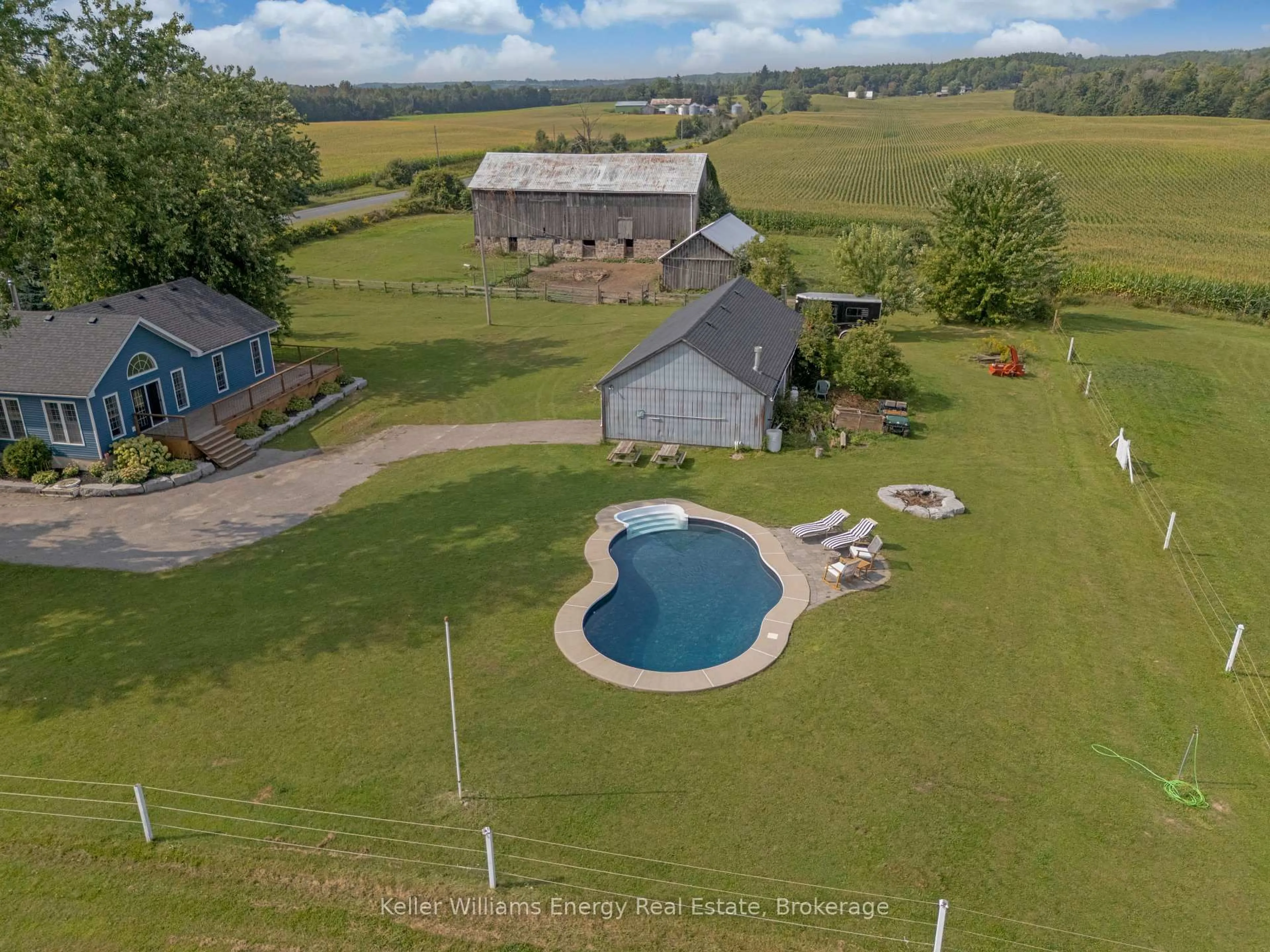 A pic from outside/outdoor area/front of a property/back of a property/a pic from drone, water/lake/river/ocean view for 7483 Bethesda Rd, Clarington Ontario L1C 3K6