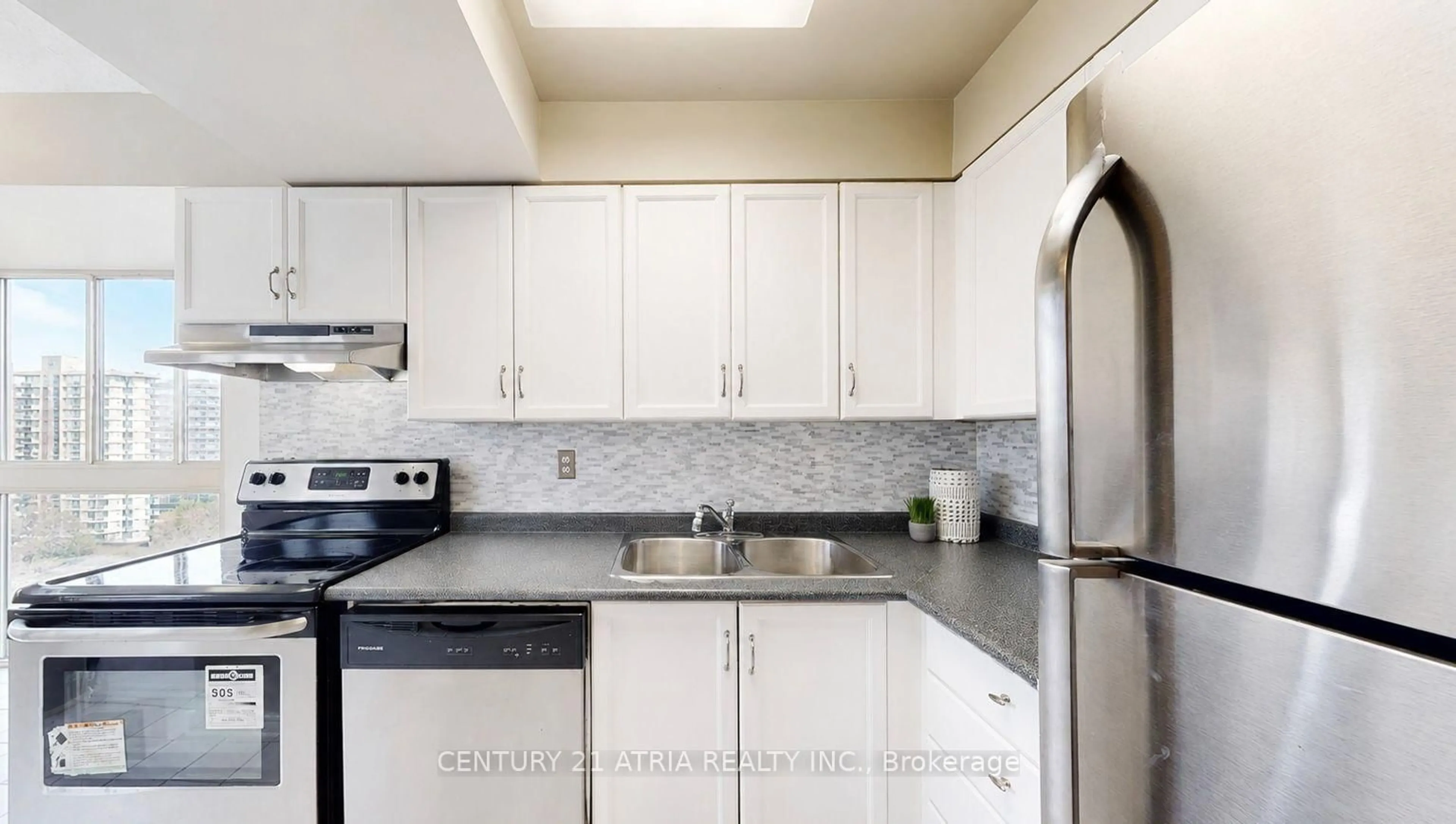 Standard kitchen, unknown for 3233 Eglinton Ave #1213, Toronto Ontario M1J 3N6