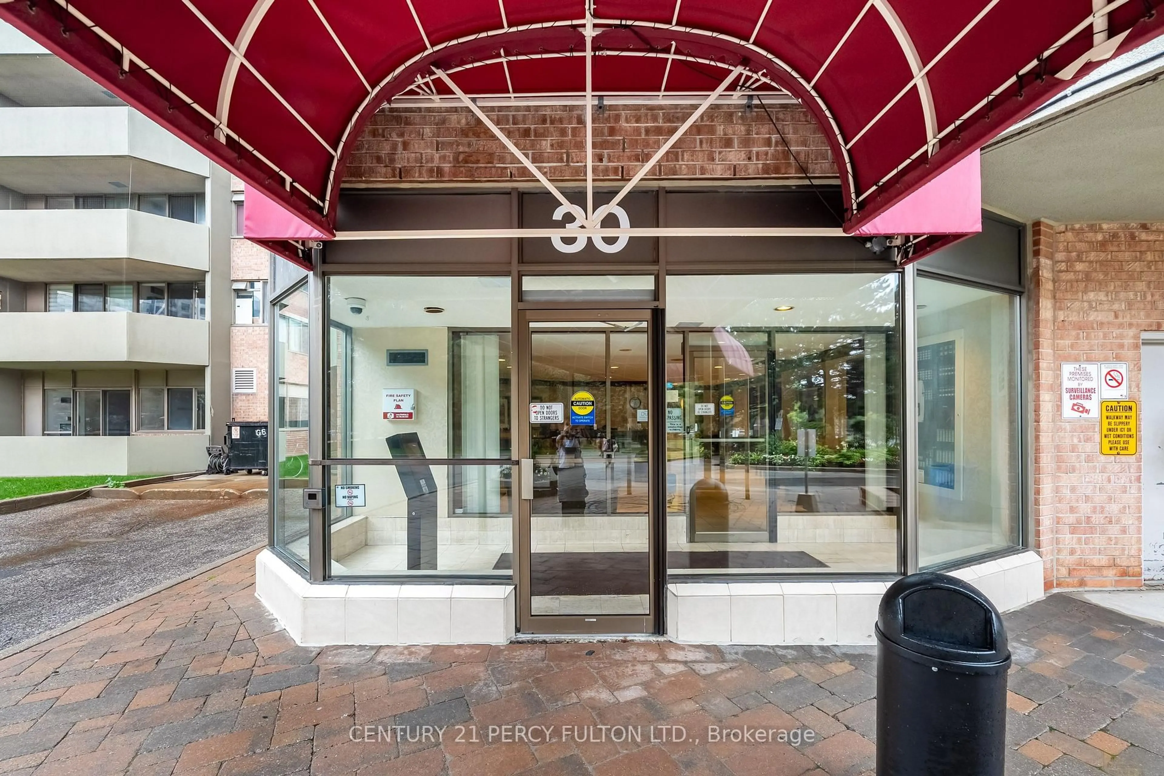 Indoor foyer for 30 Thunder Grve #1008, Toronto Ontario M1V 4A3