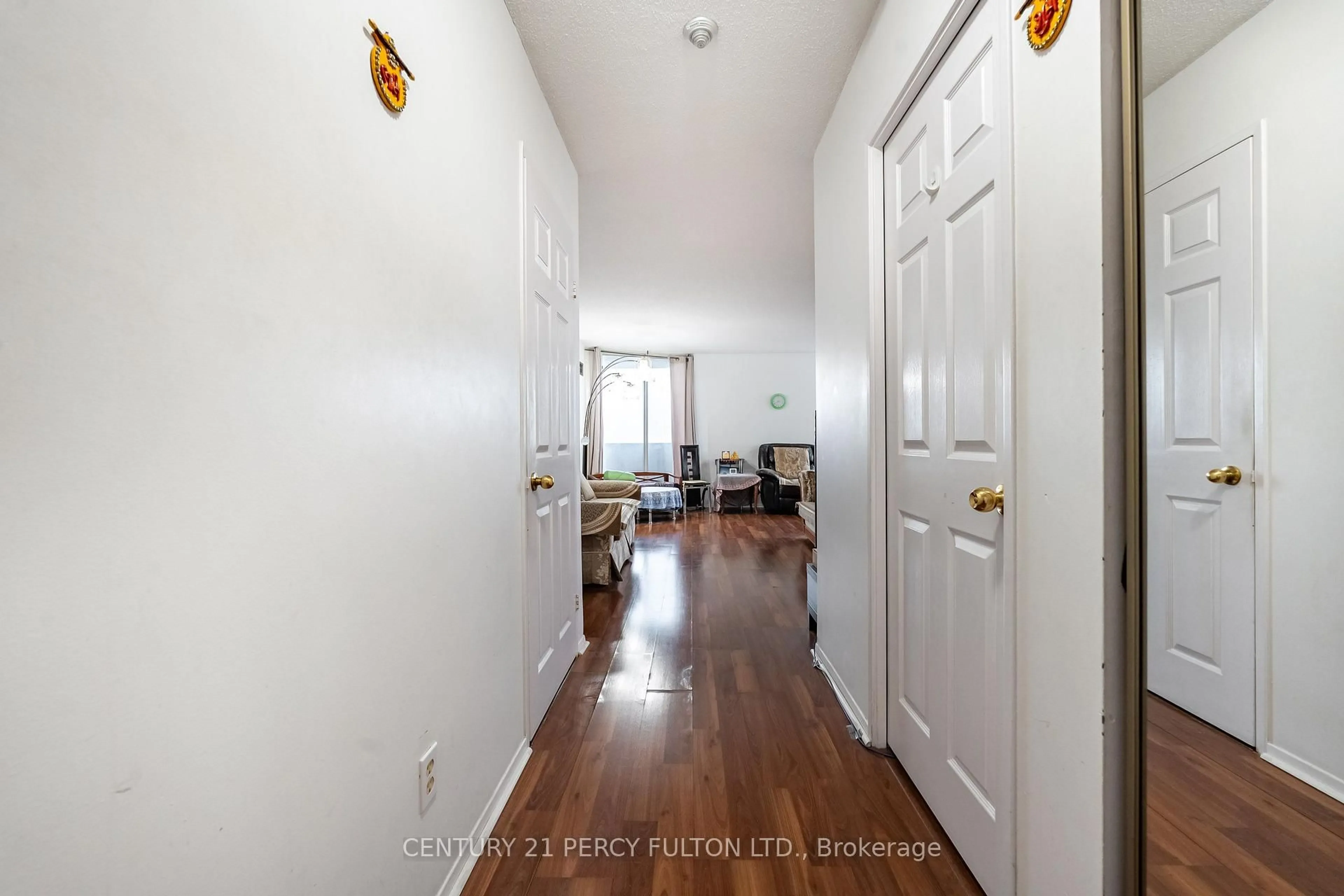 Indoor entryway for 30 Thunder Grve #1008, Toronto Ontario M1V 4A3