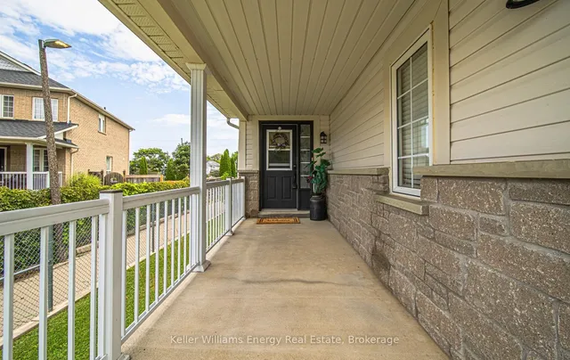 81 Eldad Dr, Clarington 3