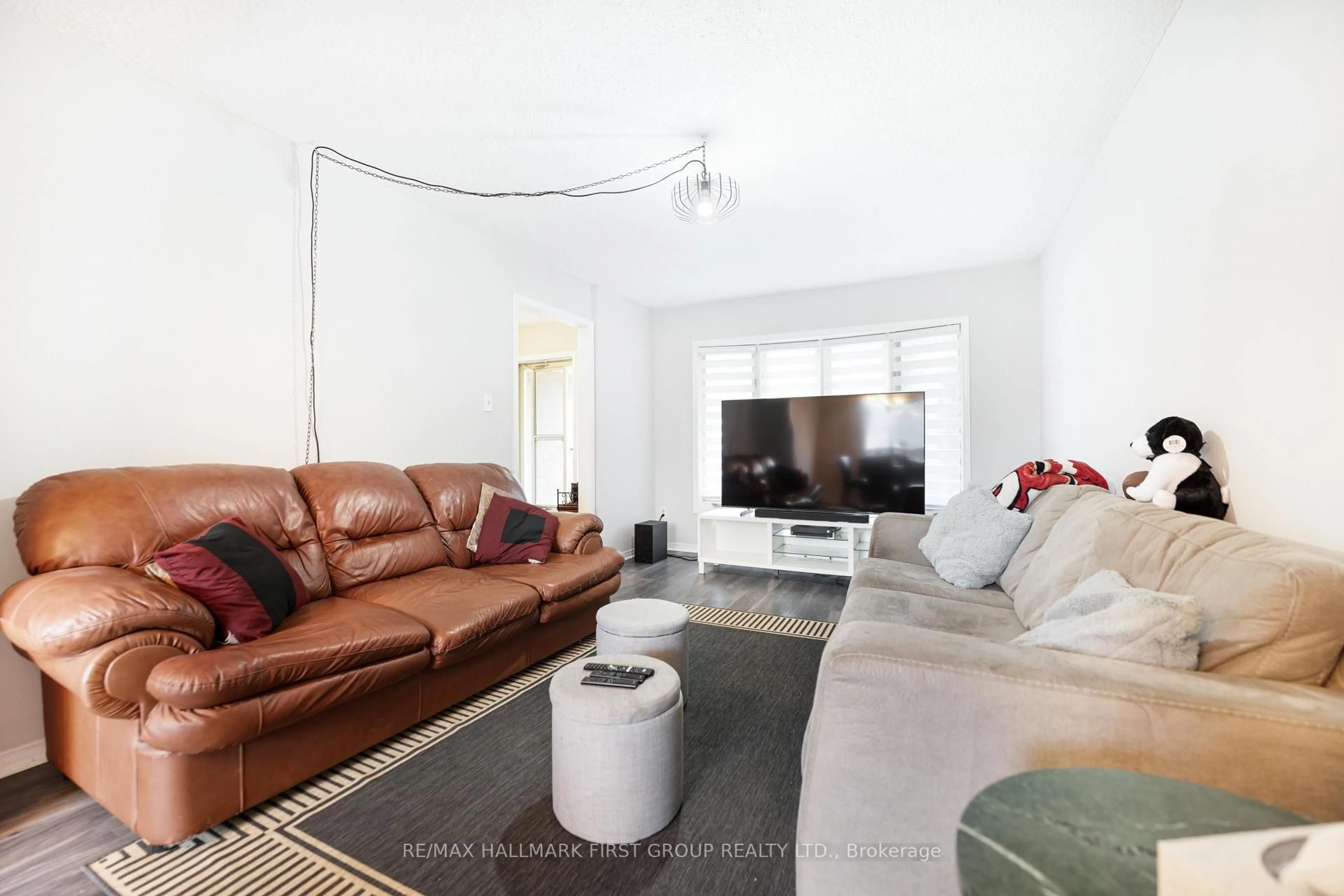 Living room with furniture, unknown for 1855 New St, Pickering Ontario L1V 3L9
