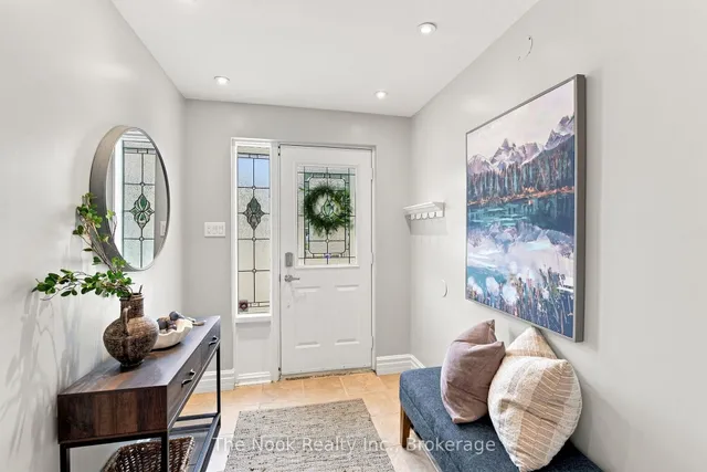 27 The Bridle Path, Clarington 4
