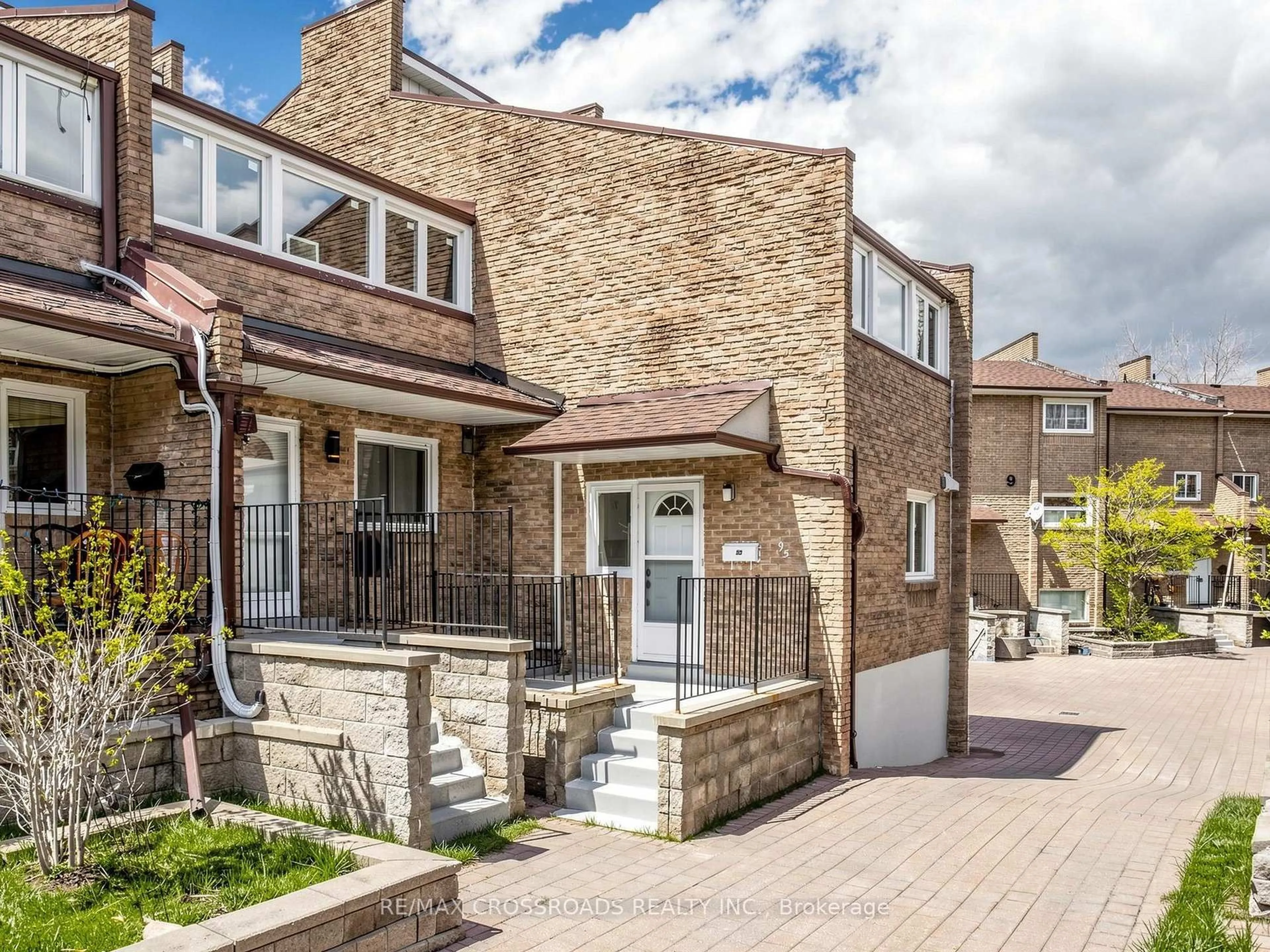 Home with brick exterior material, street for 50 Scarborough Golf Club Rd #95, Toronto Ontario M1M 3T5