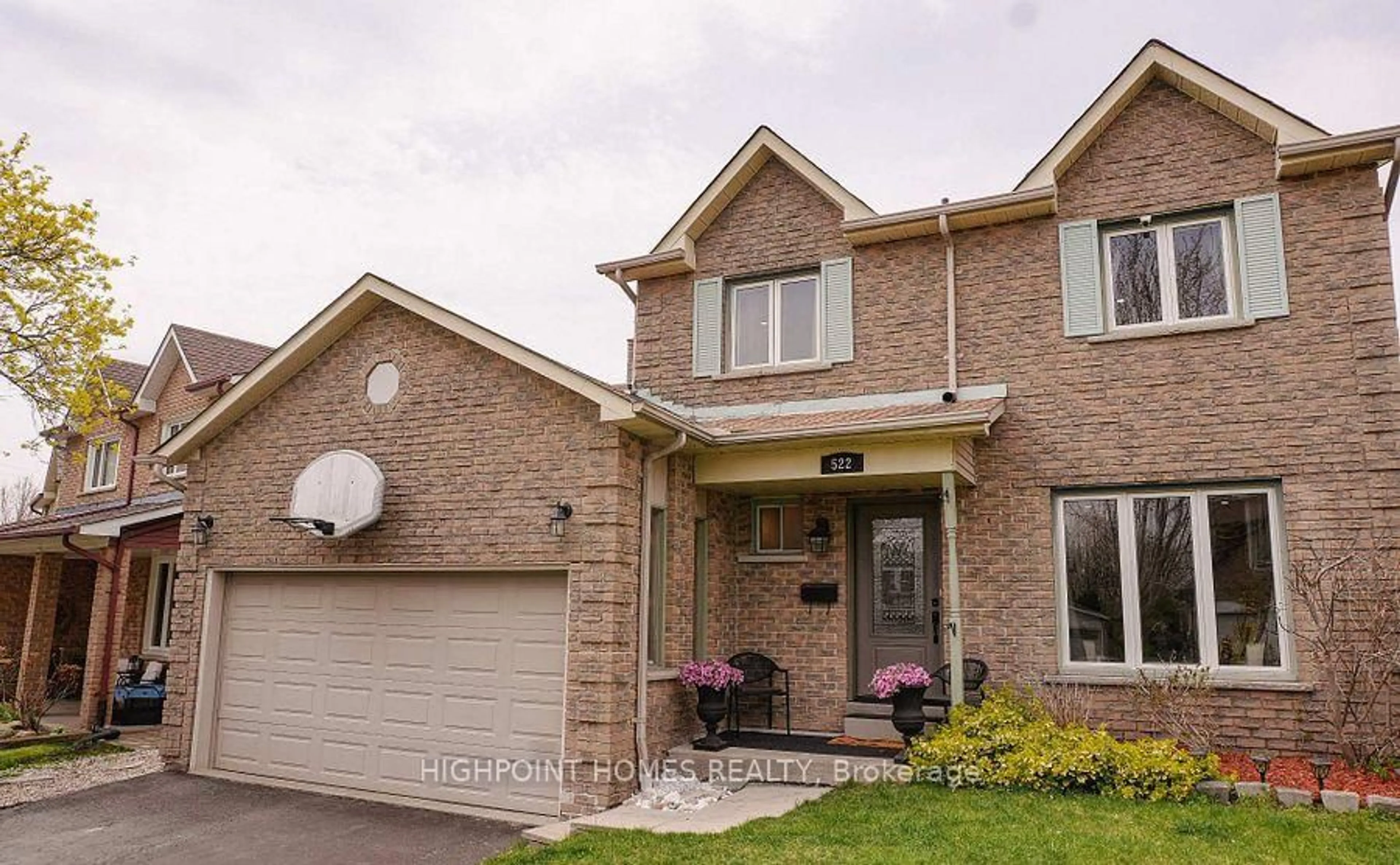 Home with brick exterior material, street for 522 Powell Rd, Whitby Ontario L1N 6Y7