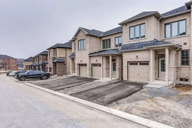 1228 Elizabeth Mackenzie Dr, Pickering 3