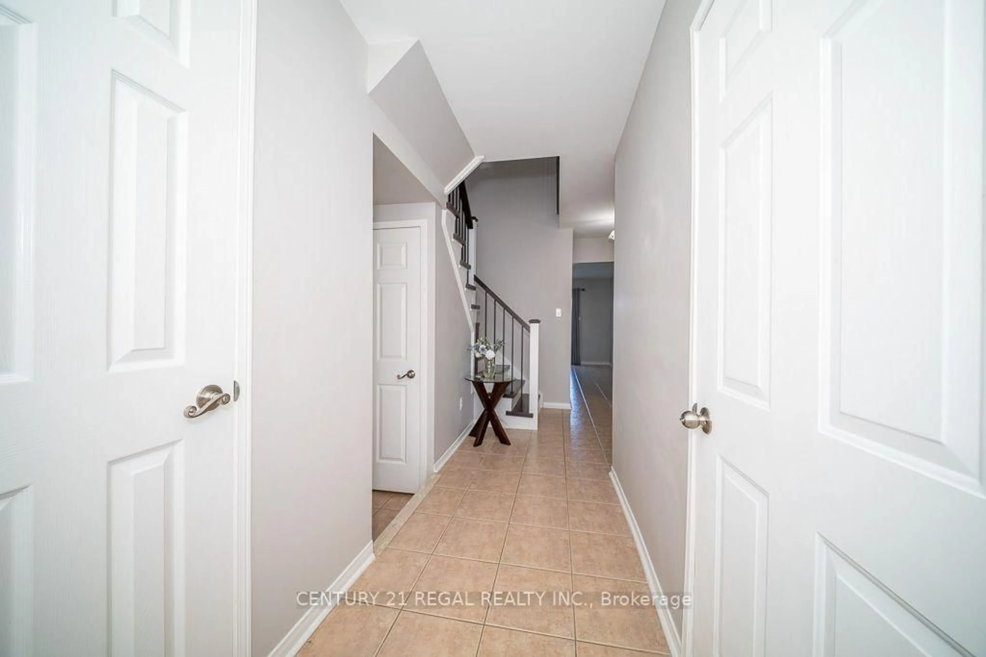 Indoor entryway for 1218 Monica Cook Pl, Pickering Ontario L1W 4A4