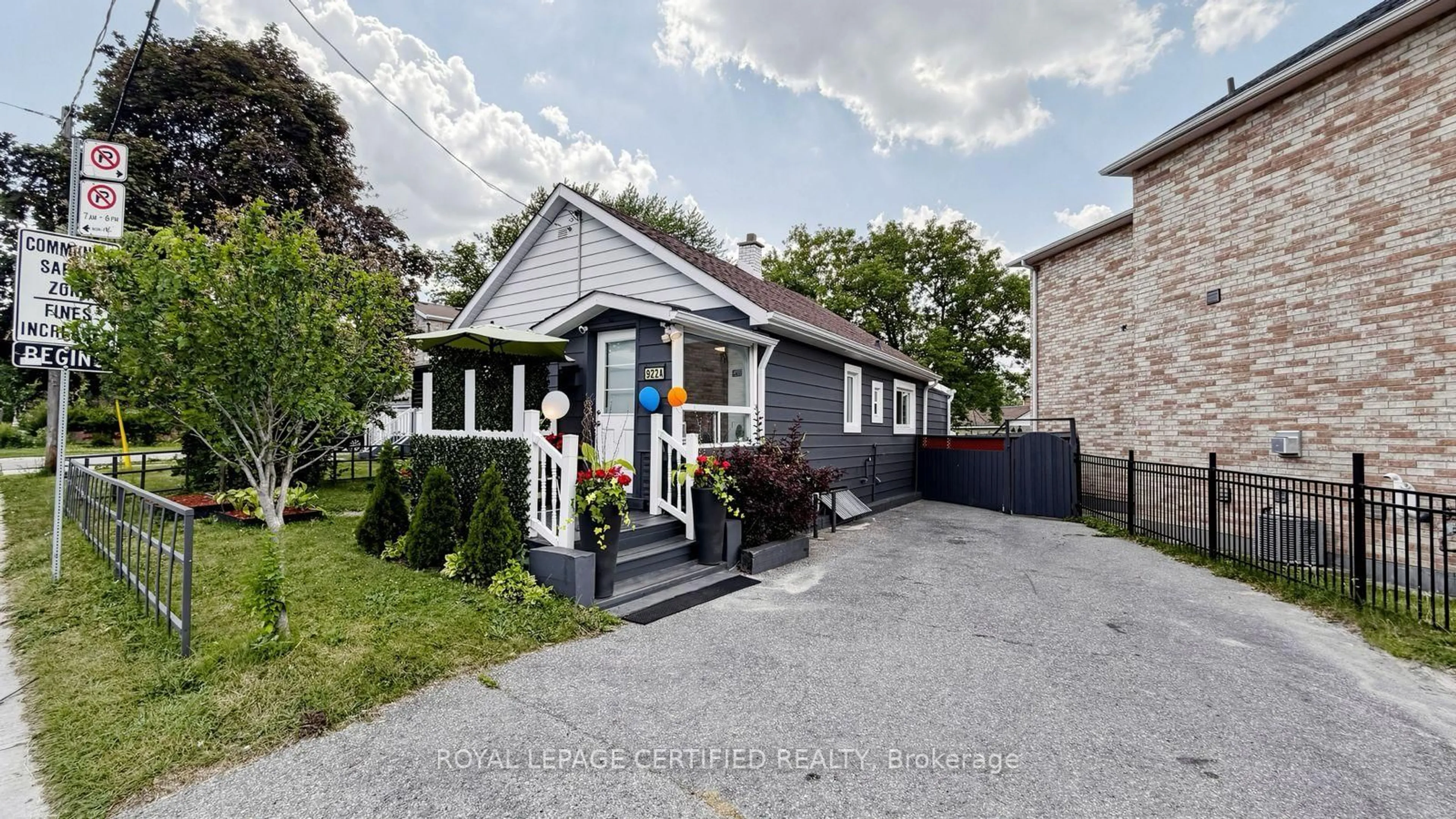 Unknown for 922A Danforth Rd, Toronto Ontario M1K 1H9