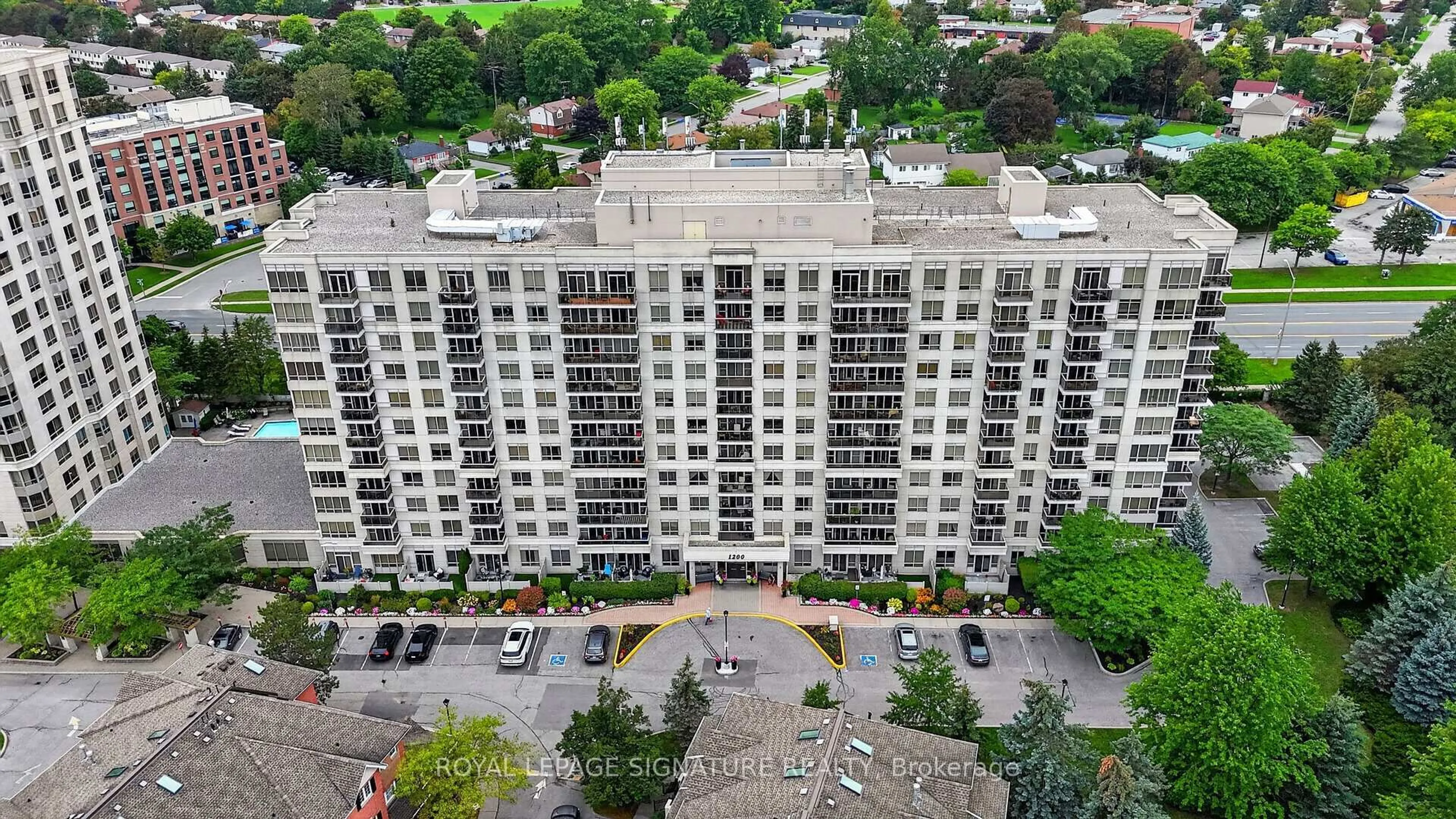 A pic from outside/outdoor area/front of a property/back of a property/a pic from drone, city buildings view from balcony for 1200 The Esplanade Rd #610, Pickering Ontario L1V 6V3