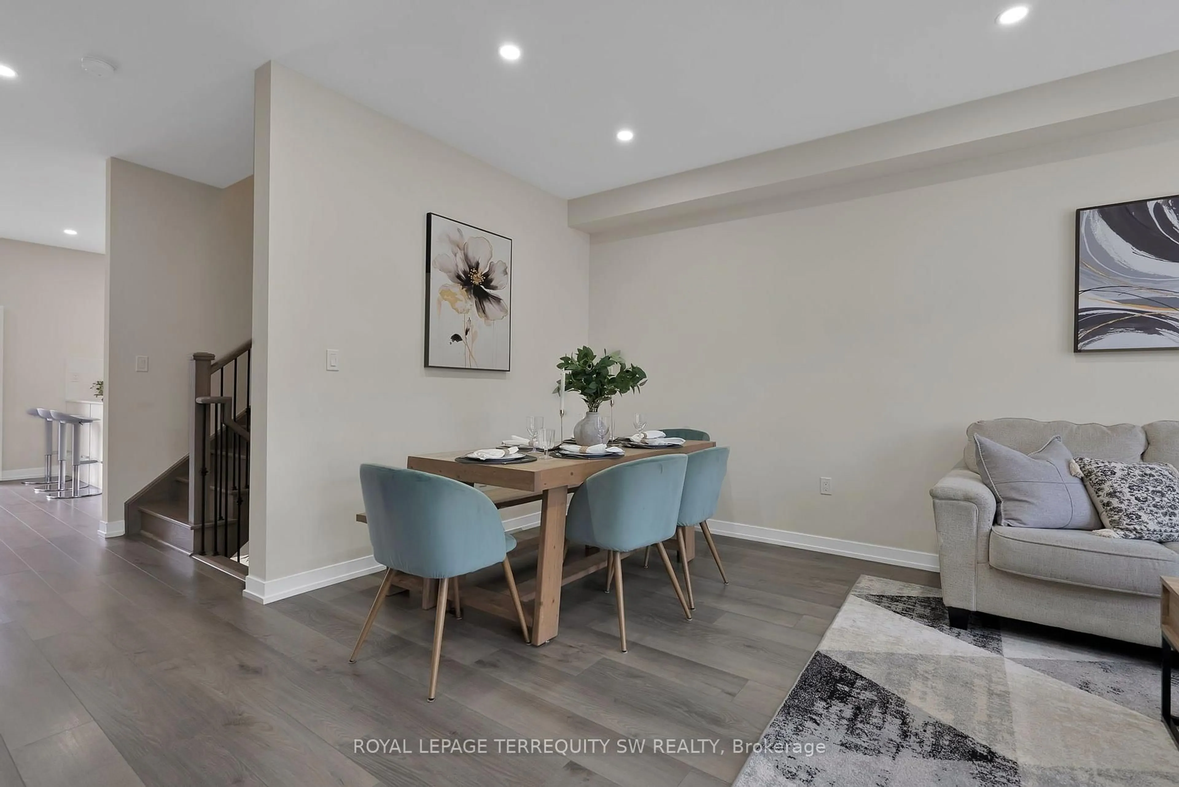trreb/IMG-E13744238_f1553eae-deaf-426c-b5b4-70b9ca901b92-l.jpg