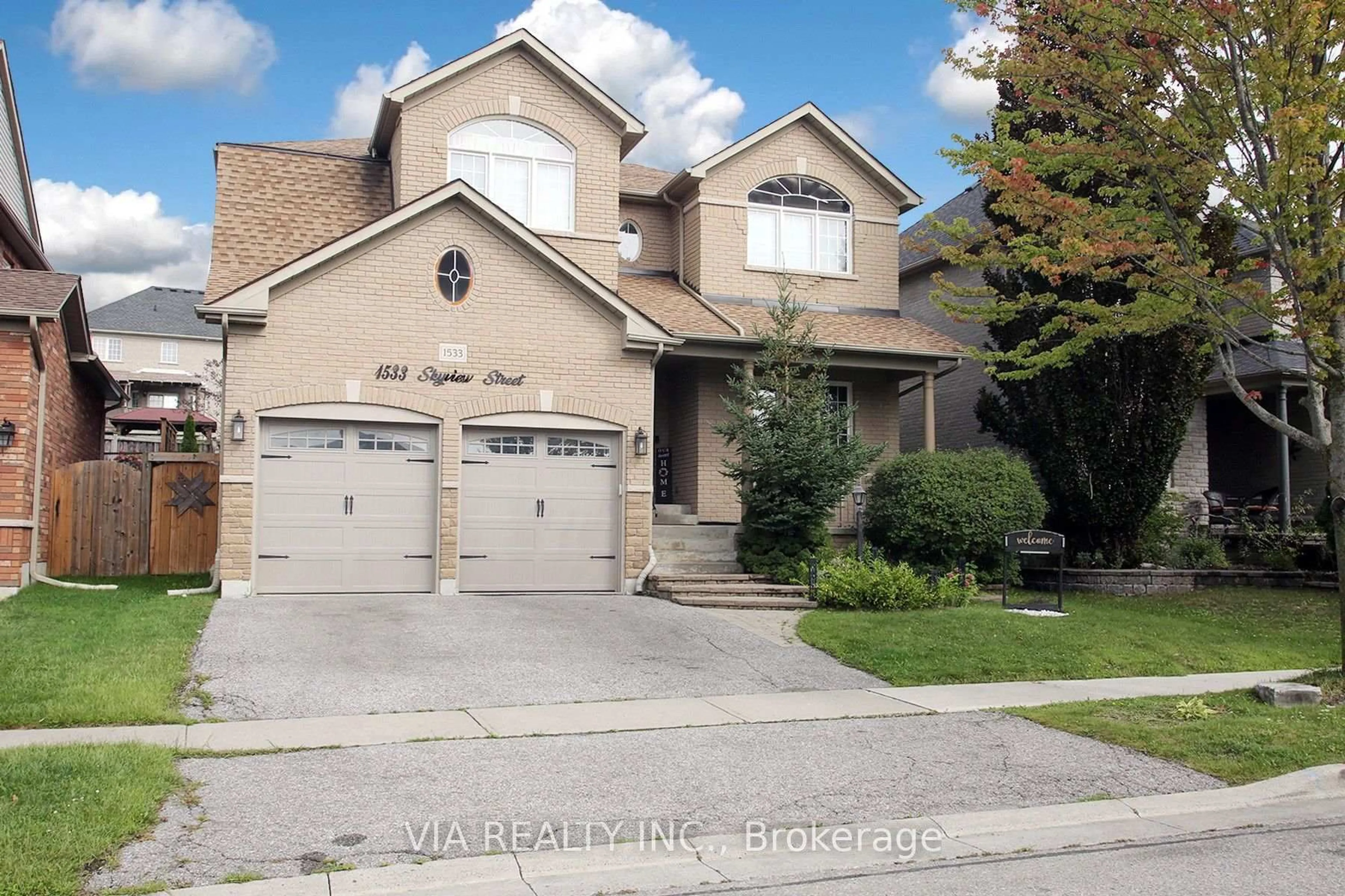Unknown for 1533 Skyview St, Oshawa Ontario L1K 2S3