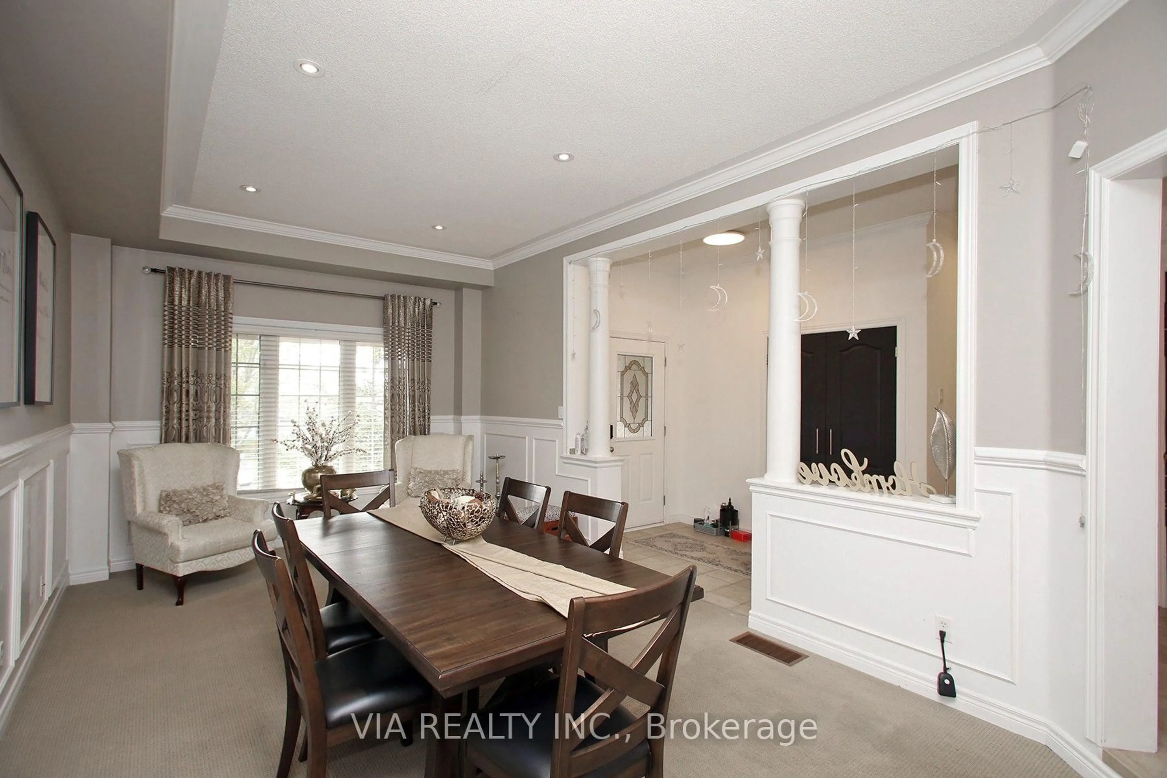 Dining room, unknown for 1533 Skyview St, Oshawa Ontario L1K 2S3