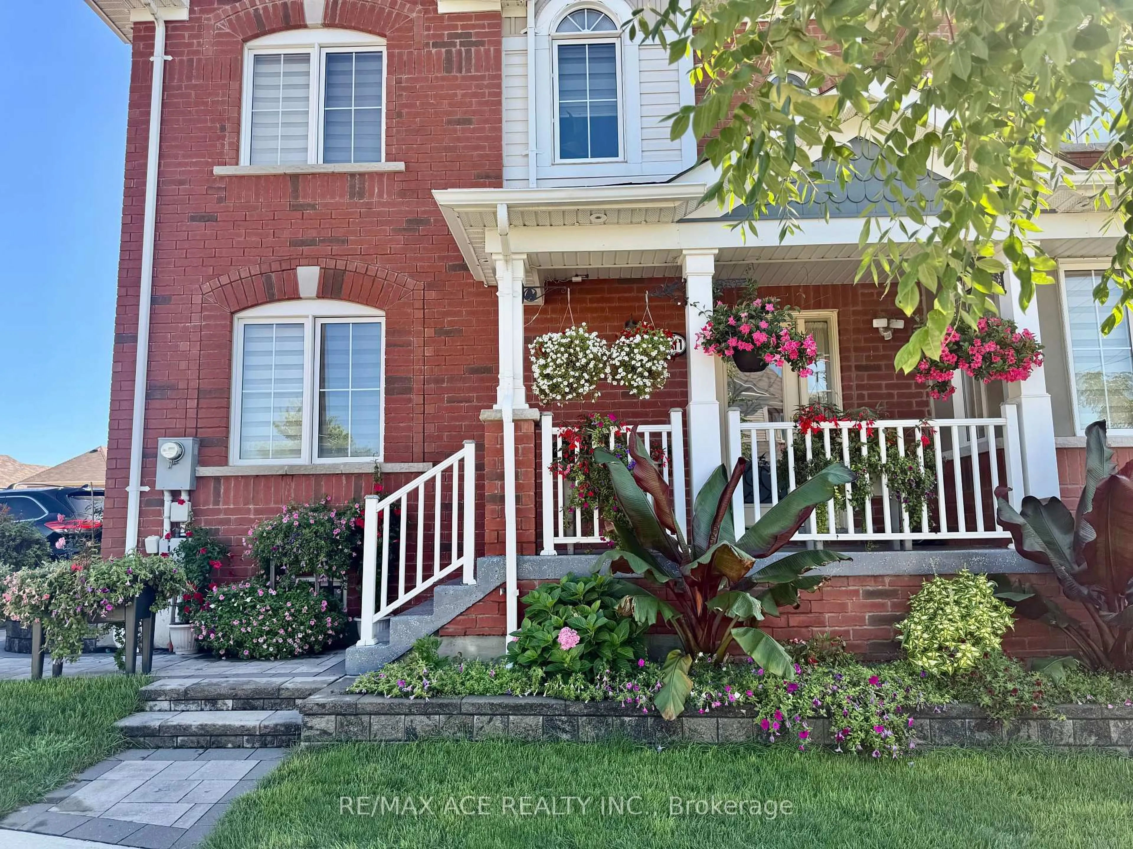 Home with brick exterior material, street for 1011 Cameo St, Pickering Ontario L1X 0G3