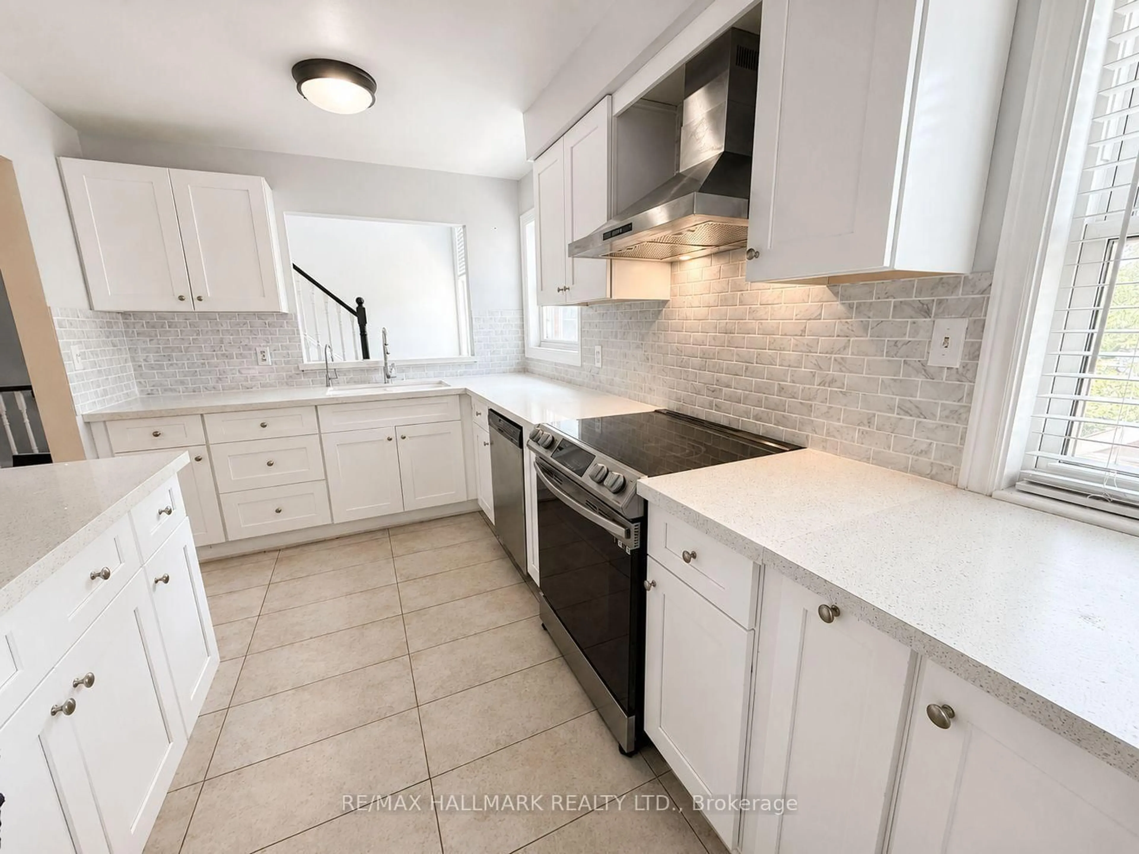 Unknown for 1665 Nash Rd #E11, Clarington Ontario L1E 1S8