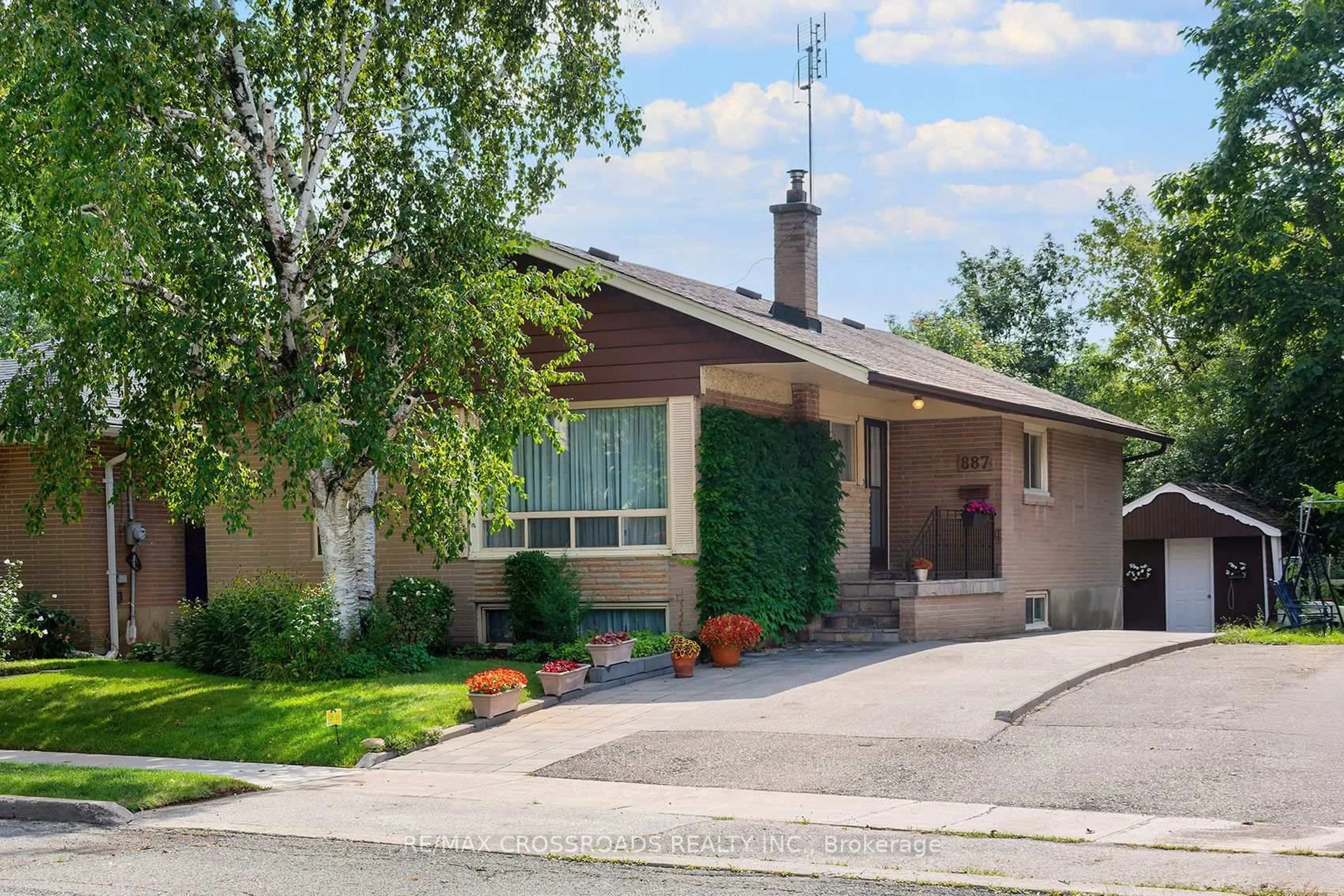 Unknown for 887 Brimorton Dr, Toronto Ontario M1G 2T8