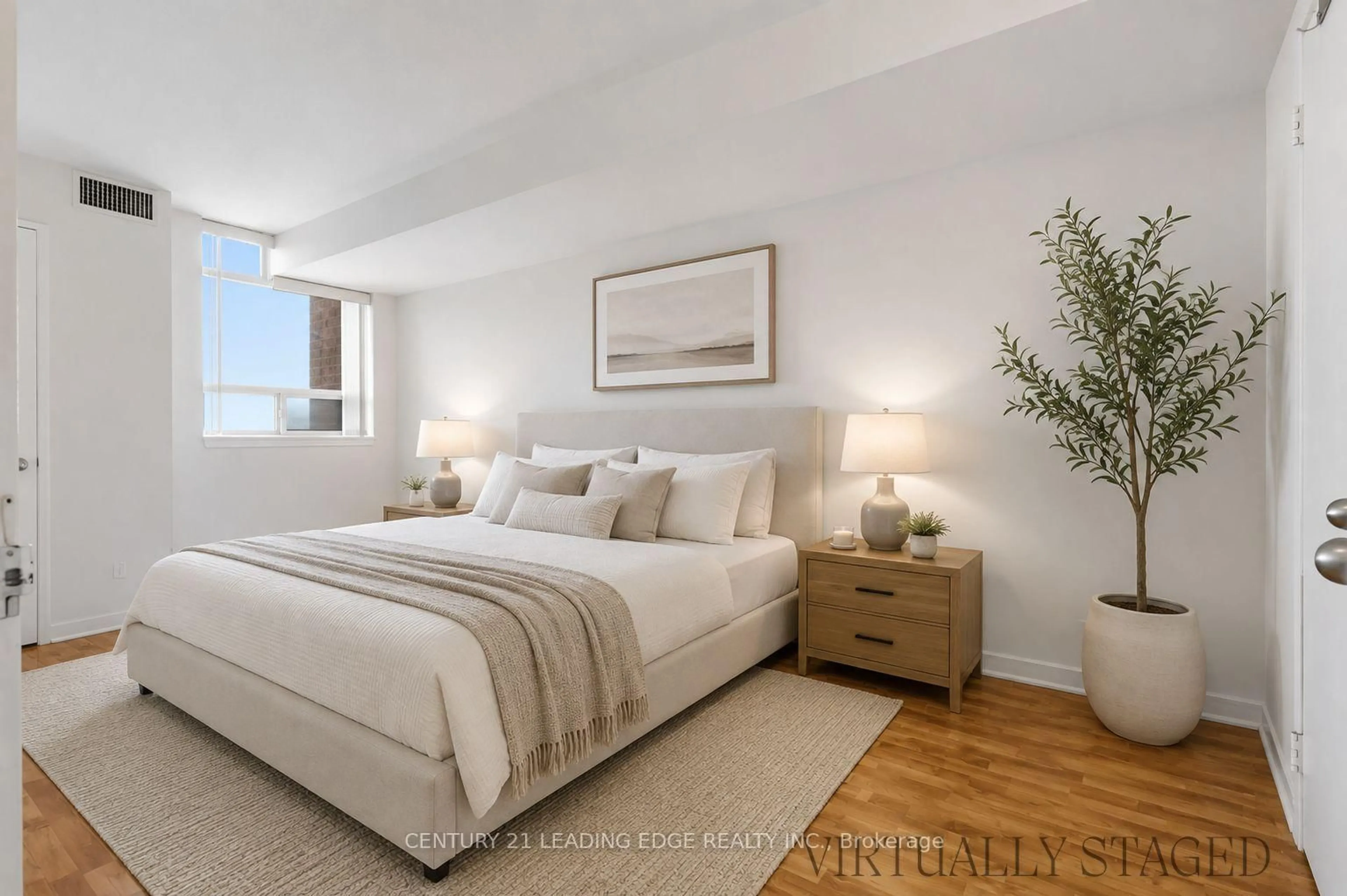 Bedroom with bed, unknown for 2466 Eglinton Ave ##804, Toronto Ontario M1K 5J8