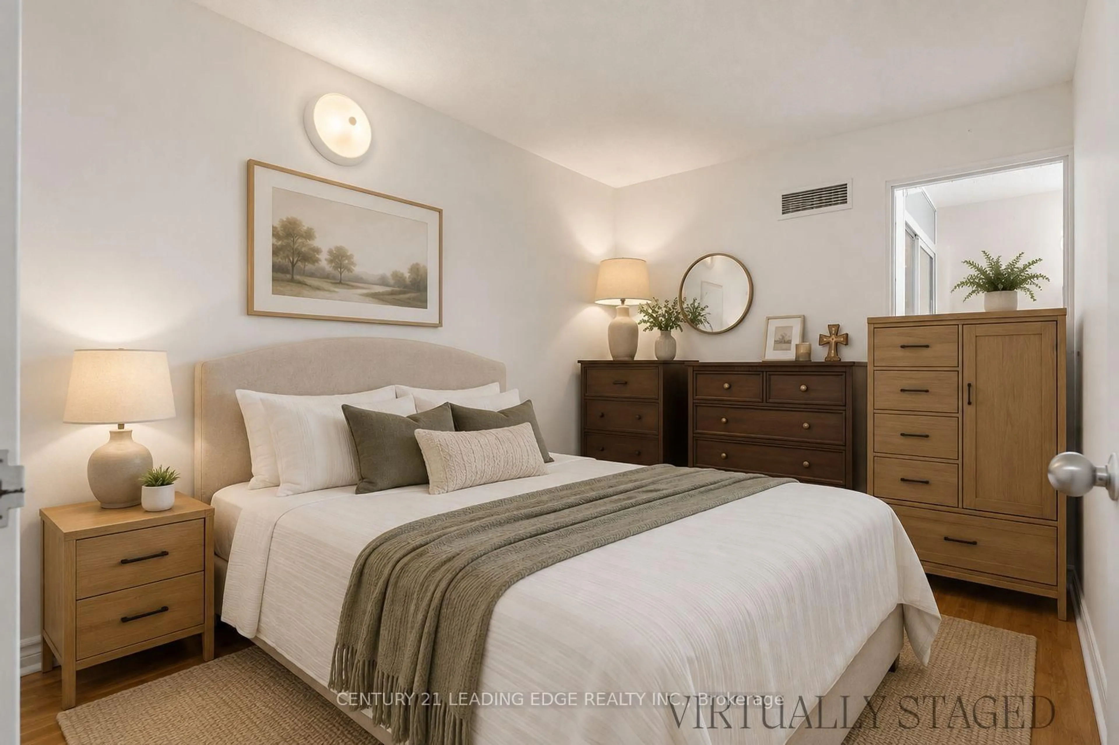 Bedroom with bed, unknown for 2466 Eglinton Ave ##804, Toronto Ontario M1K 5J8