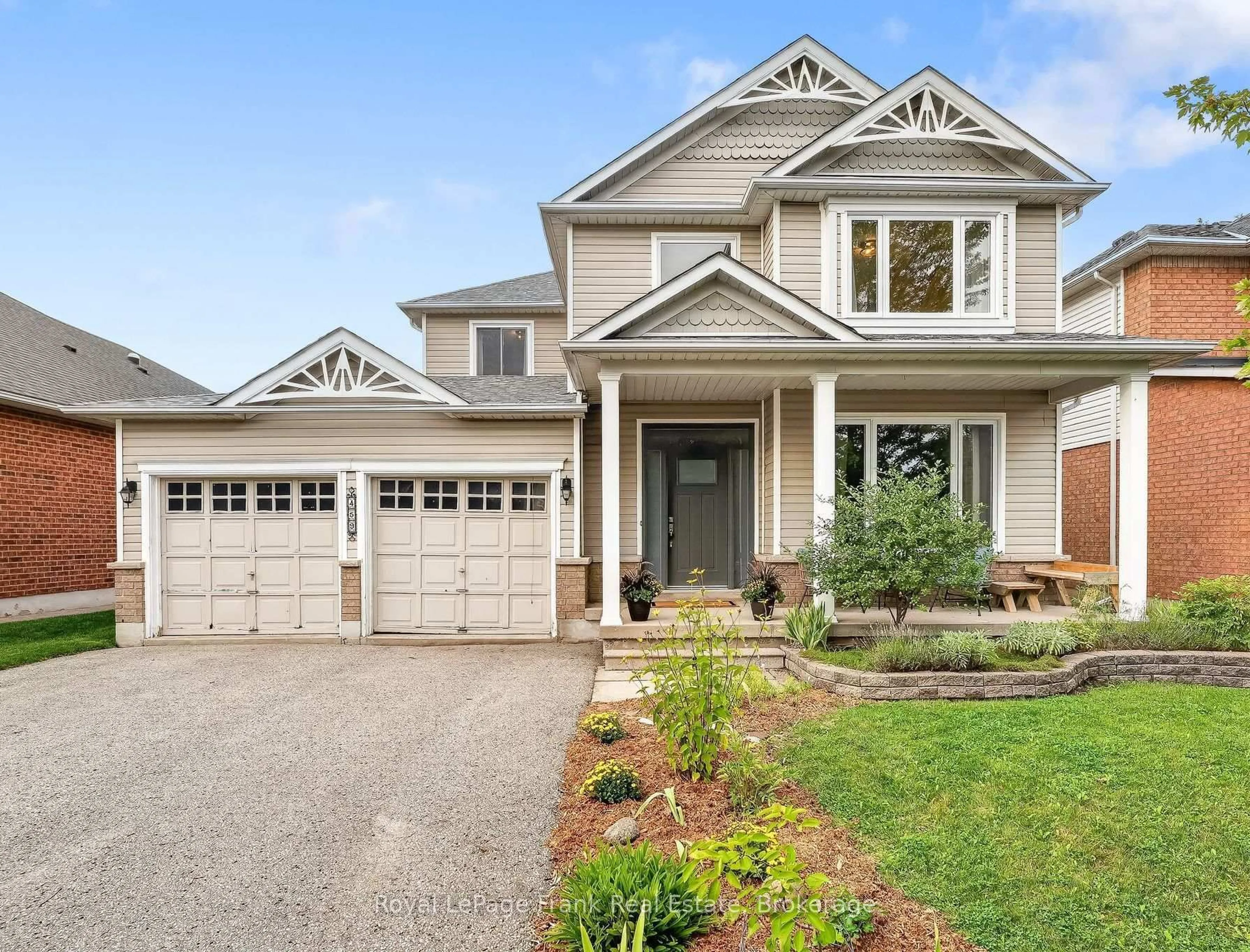 Home with vinyl exterior material, street for 459 Victoria St, Scugog Ontario L9L 1V2