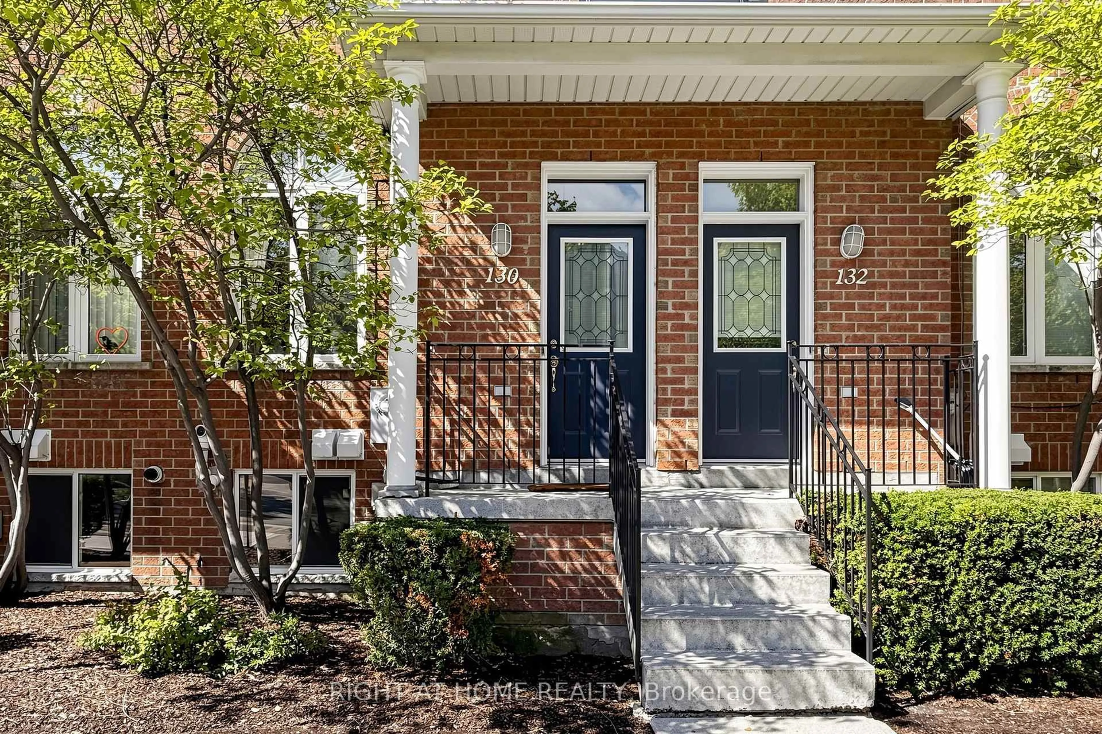 Home with brick exterior material, street for 83 Mondeo Dr #130, Toronto Ontario M1P 5B6