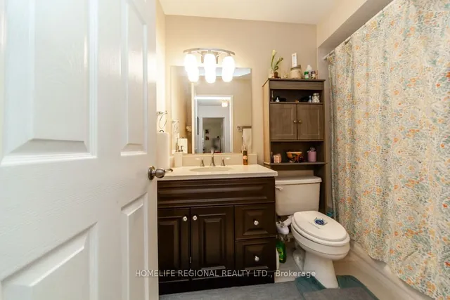 20 Rosemarie Cres, Whitby 5