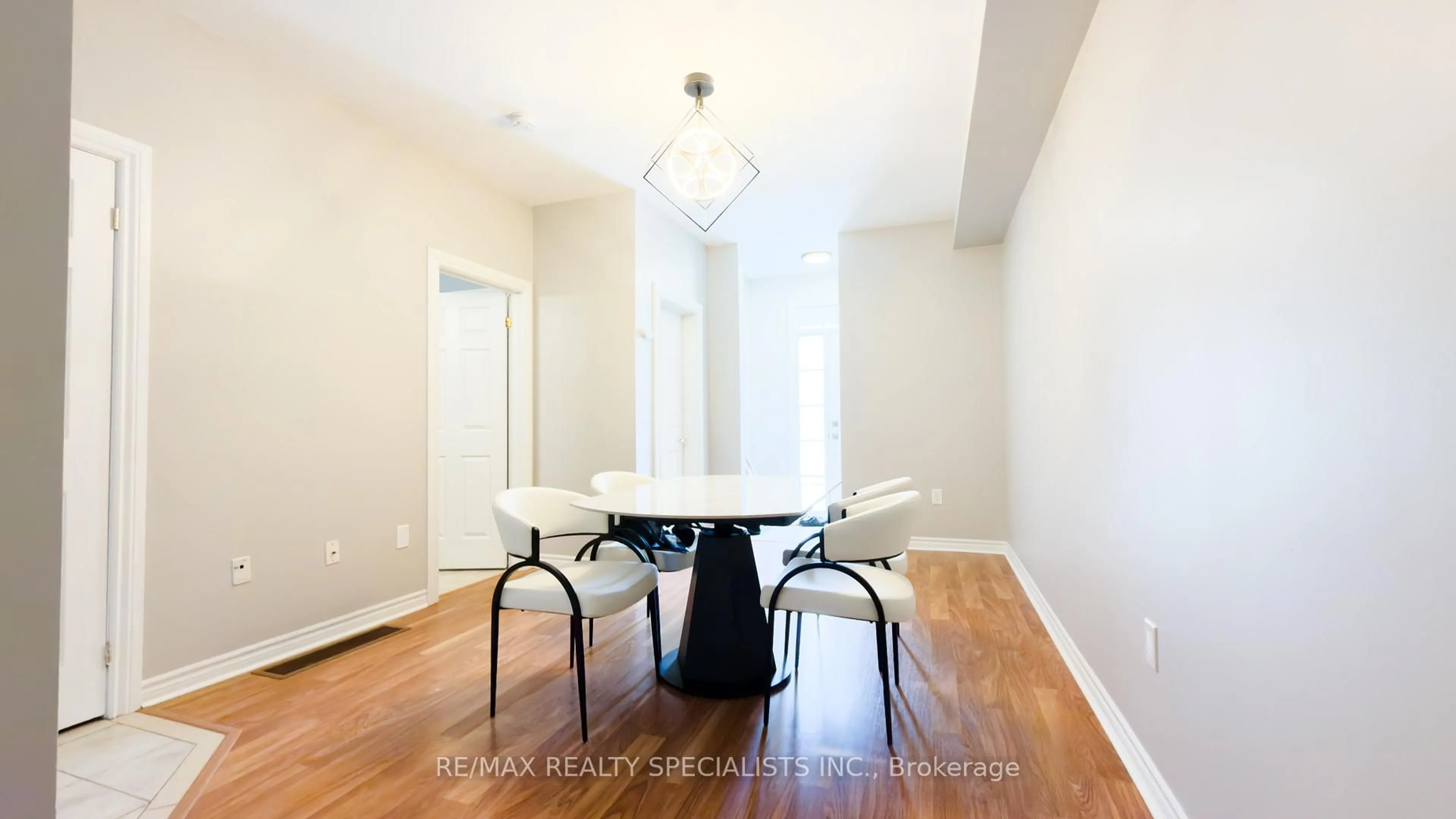 Dining room, unknown for 111 Civic Centre Dr, Whitby Ontario L1R 0C8