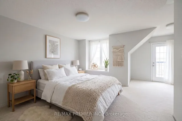 95 John Bell Cres, Toronto 3