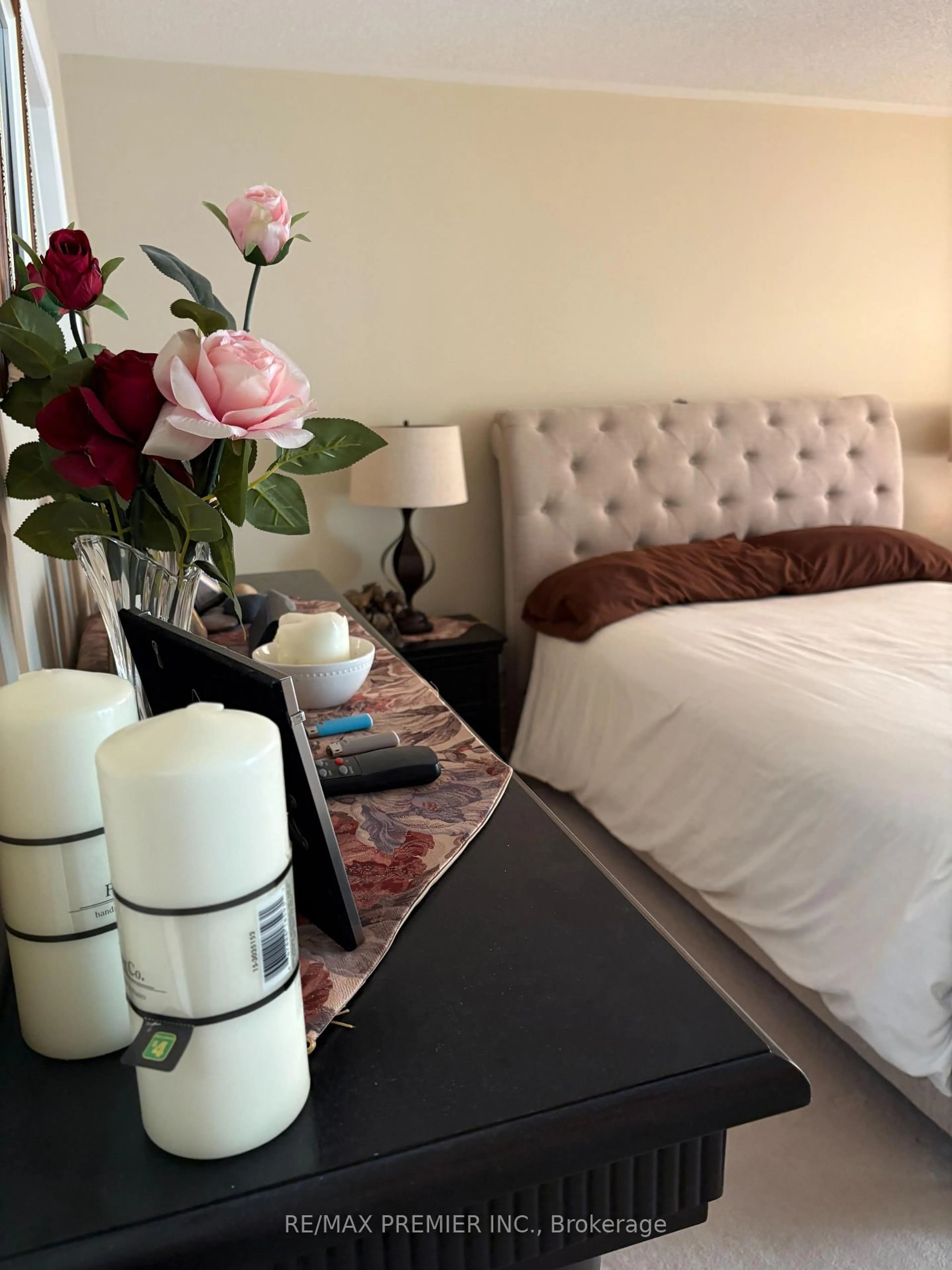 Bedroom with bed, unknown for 95 John Bell Cres, Toronto Ontario M1L 0G5