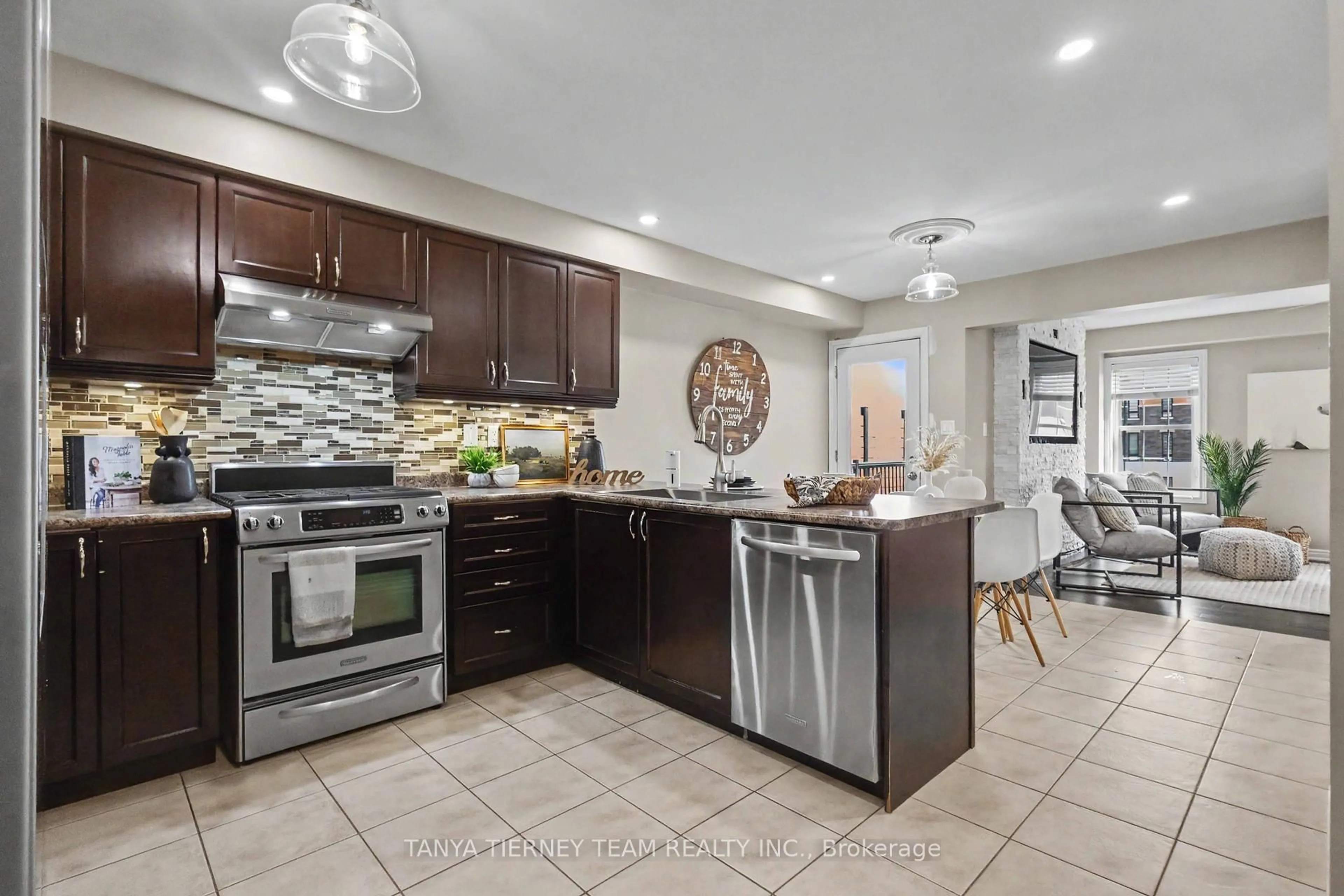 Open concept kitchen, ceramic/tile floor for 96 Mildenhall Pl, Whitby Ontario L1M 0E4