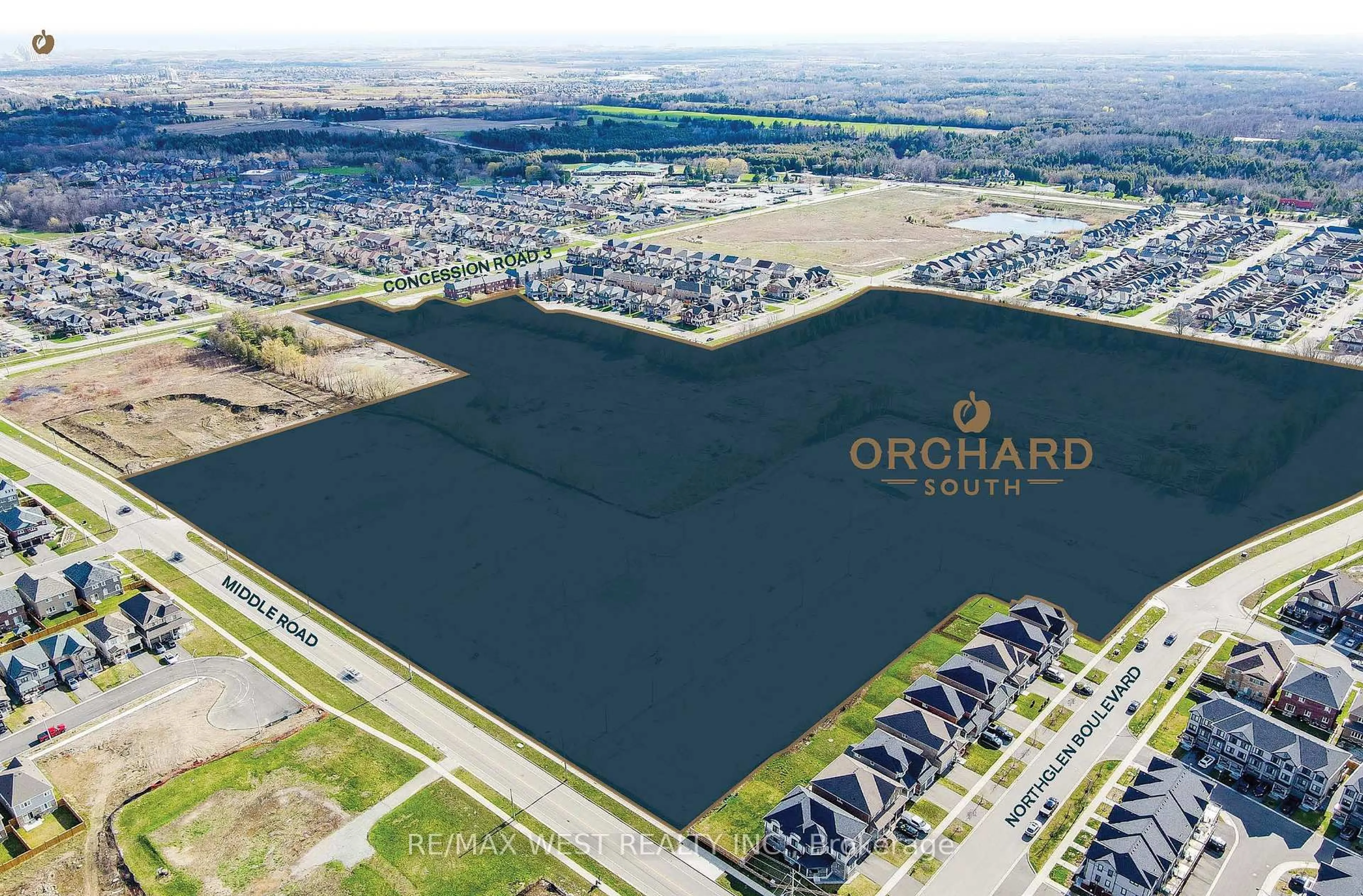 A pic from outside/outdoor area/front of a property/back of a property/a pic from drone, water/lake/river/ocean view for 127 Northglen Blvd, Clarington Ontario L1C 3K2