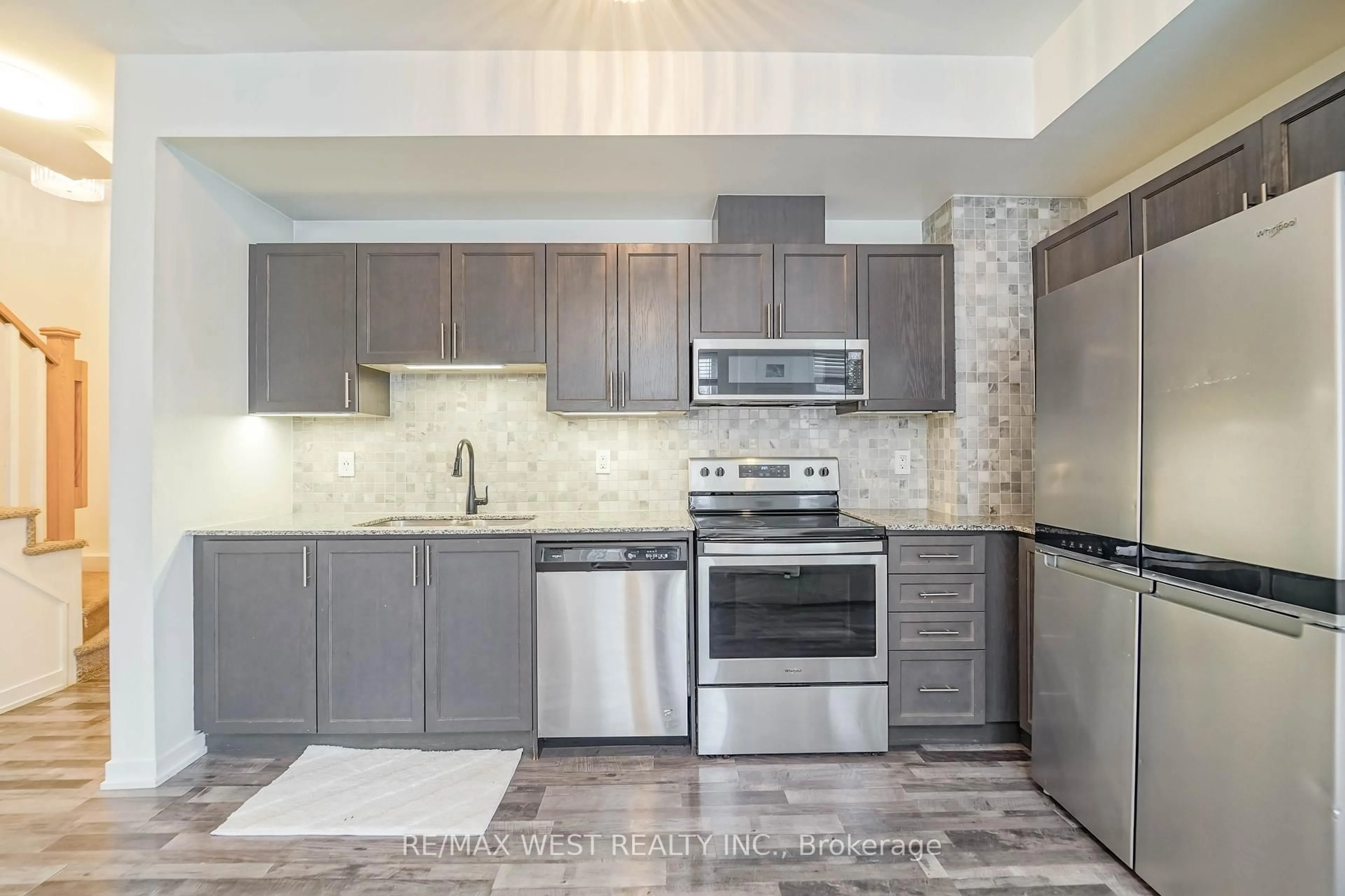 Unknown for 1460 Whites Rd #211, Pickering Ontario L1V 0E8