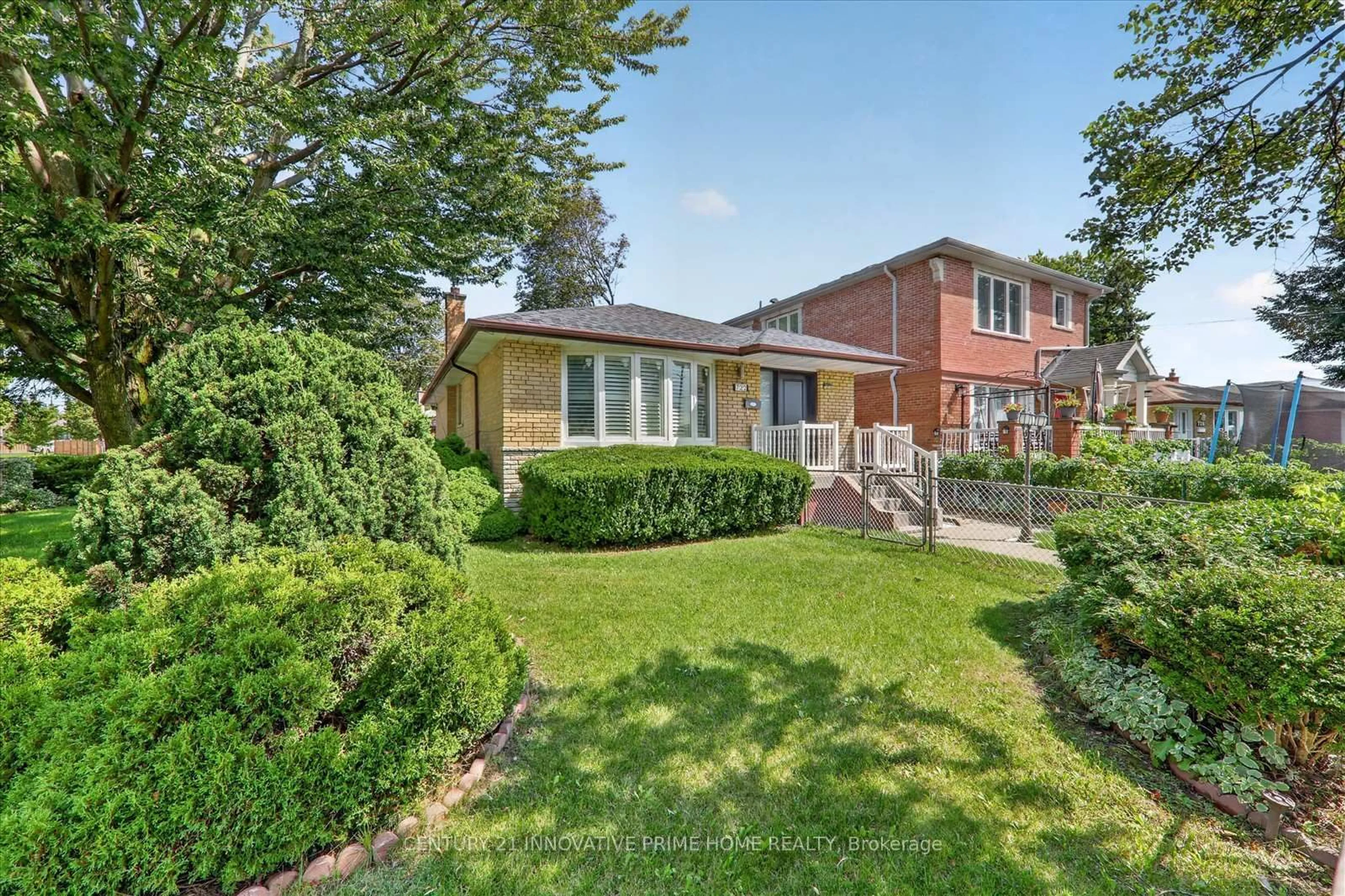 Home with brick exterior material, street for 722 Brimorton Dr, Toronto Ontario M1G 2S1