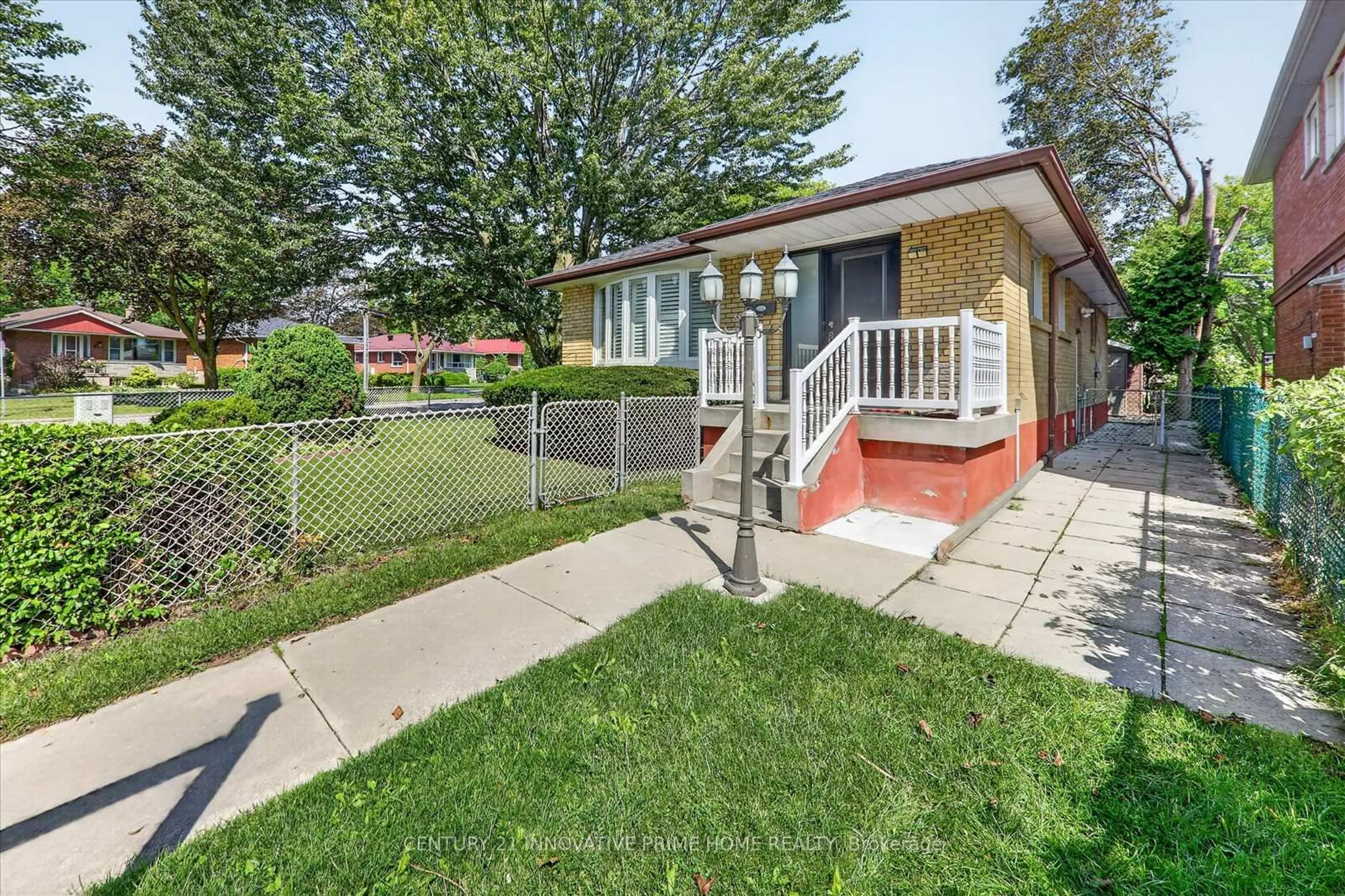 Unknown for 722 Brimorton Dr, Toronto Ontario M1G 2S1