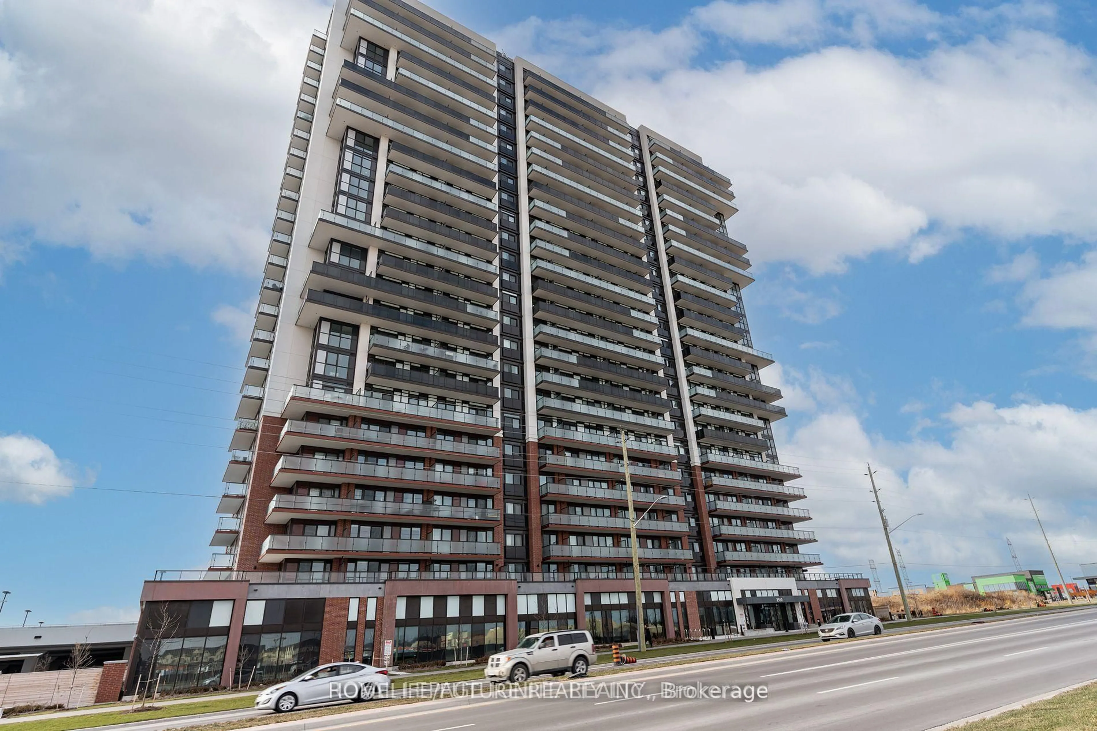 Unknown for 2550 Simcoe St #407, Oshawa Ontario L1L 0R5