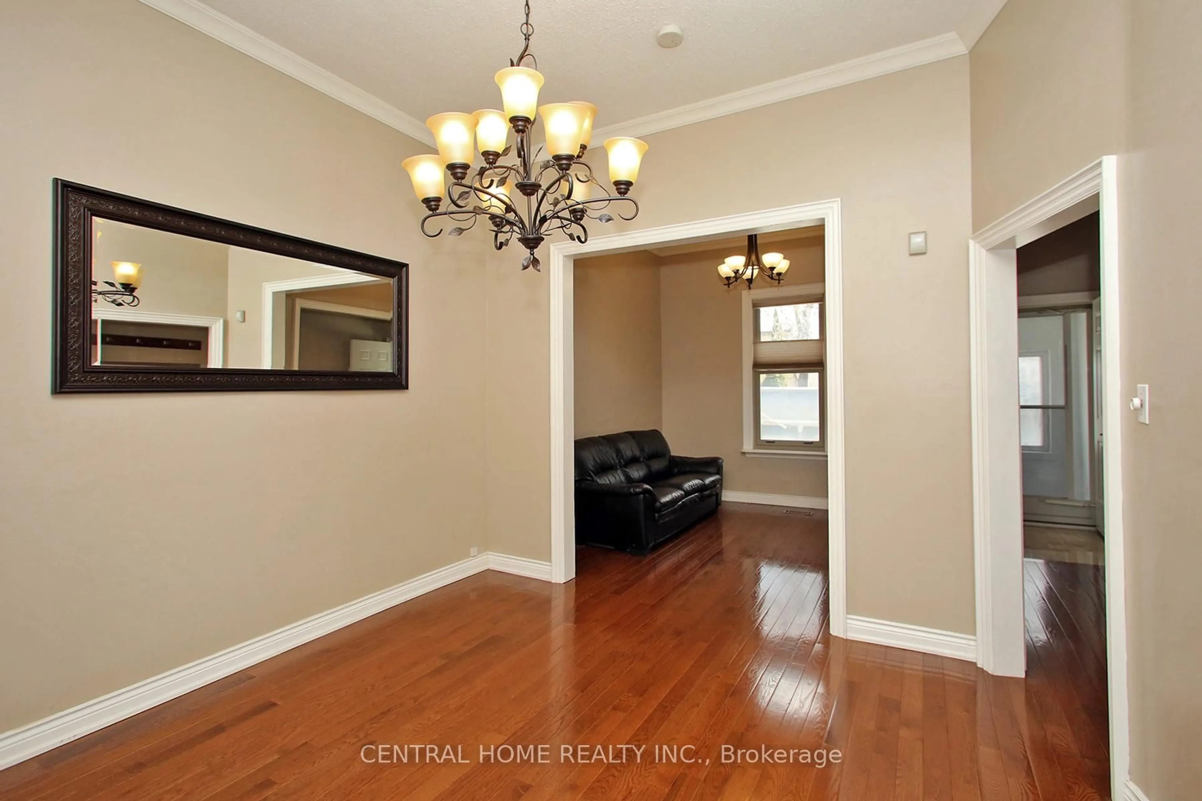 Unknown for 106 Carlaw Ave, Toronto Ontario M4M 2R7