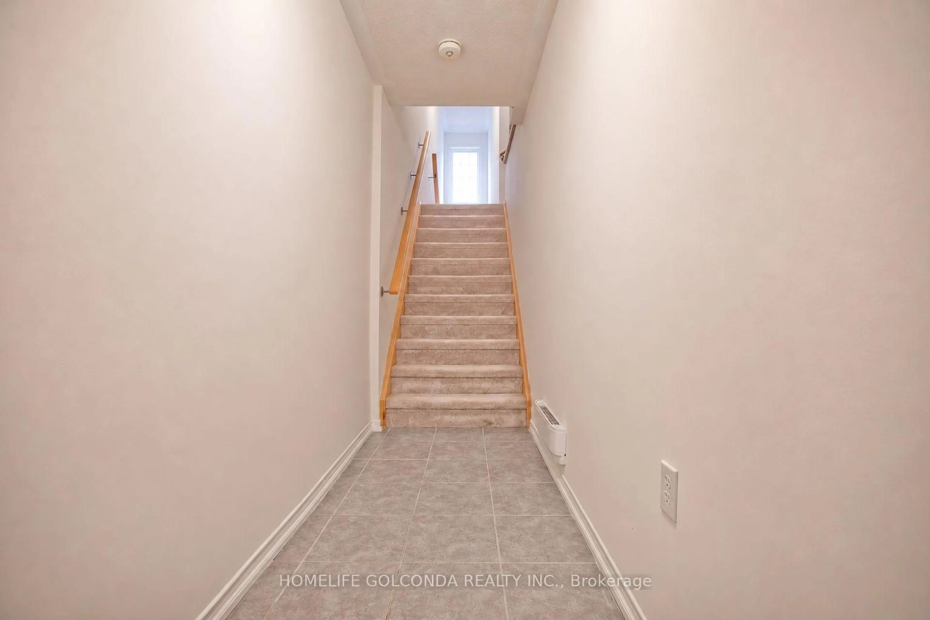 Stairs for 2706 Deputy Minister Path, Oshawa Ontario L1L 0M7