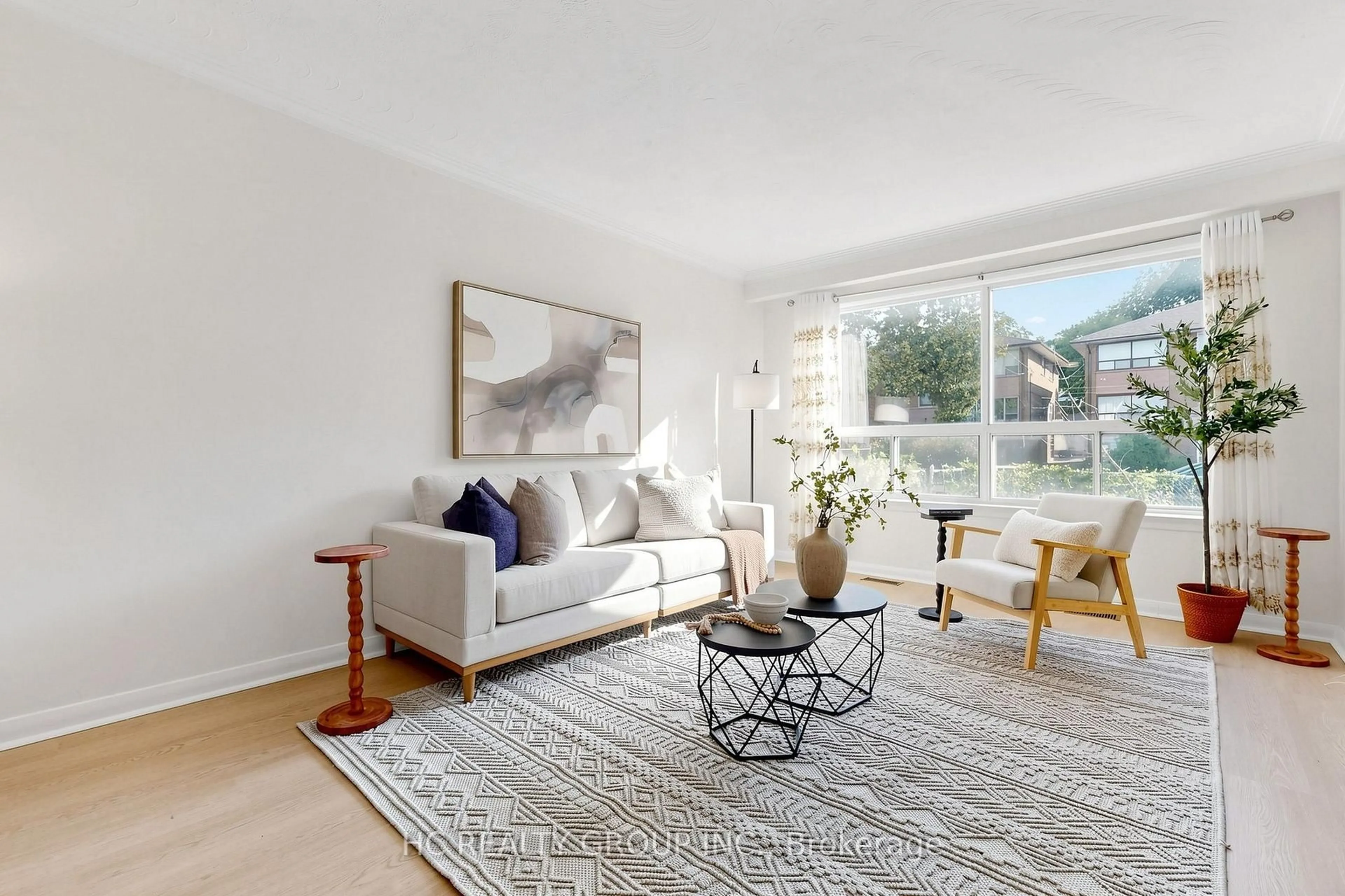 Living room with furniture, unknown for 362 Highfield Rd, Toronto Ontario M4L 2V6