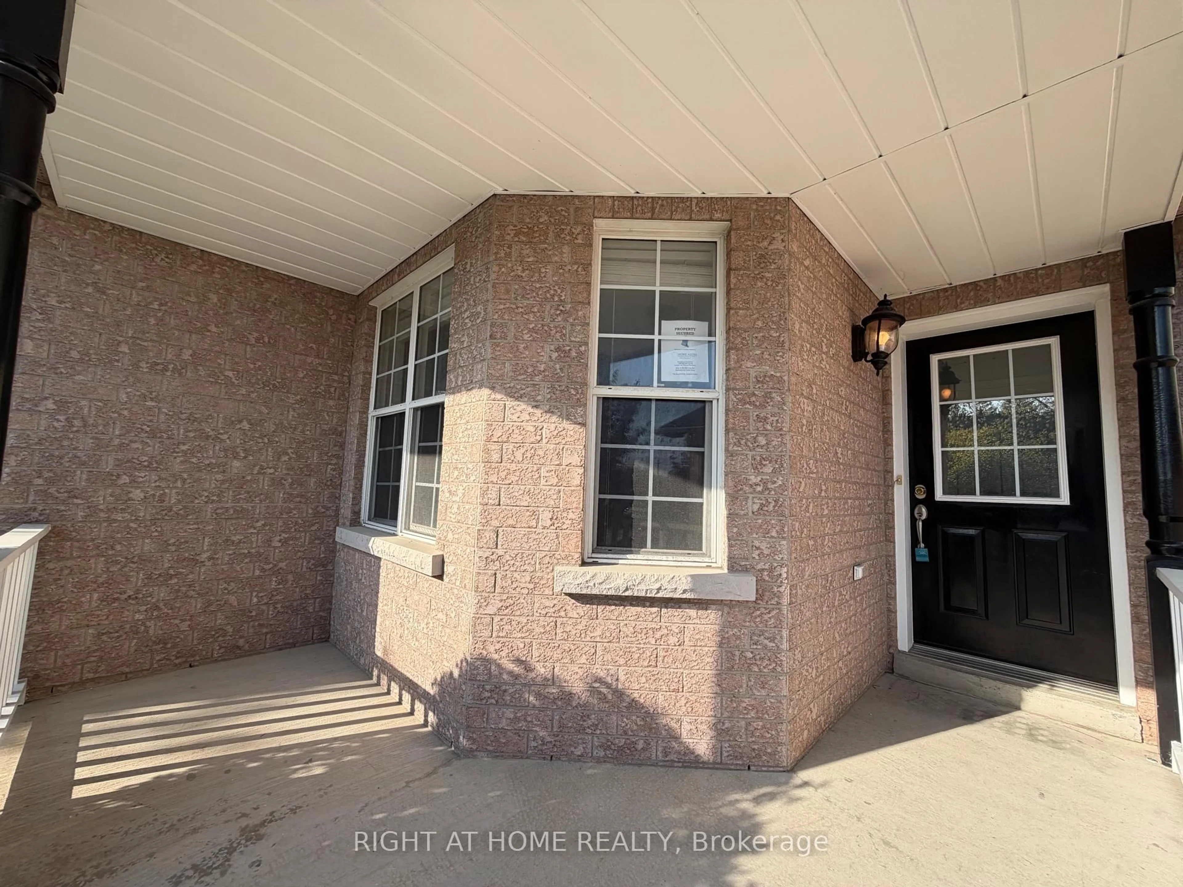 Unknown for 101 Kilgannon Ave, Clarington Ontario L1E 3E2